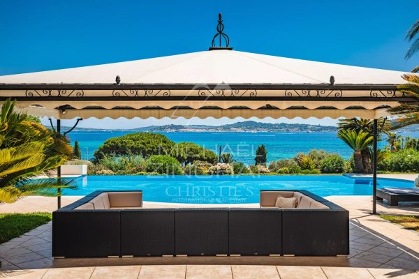 Villa with panoramic sea view over the village of Saint-Tropez — photo 3