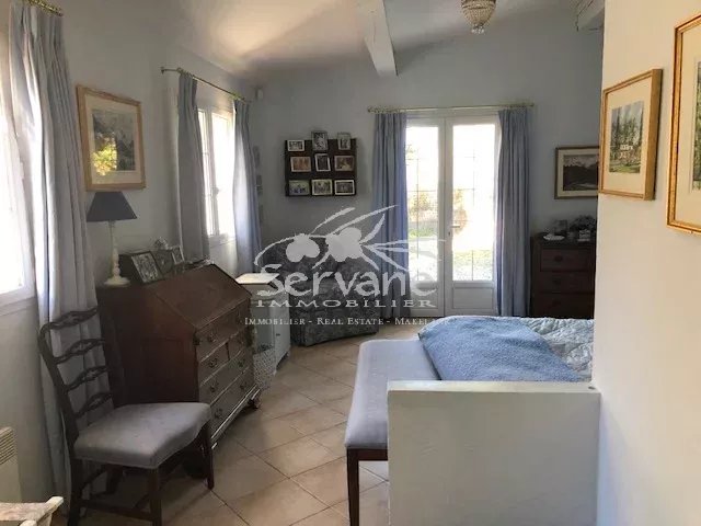 LORGUES PROVENCE FOR SALE COUNTRYSIDE HOUSE 4 BEDROOMS