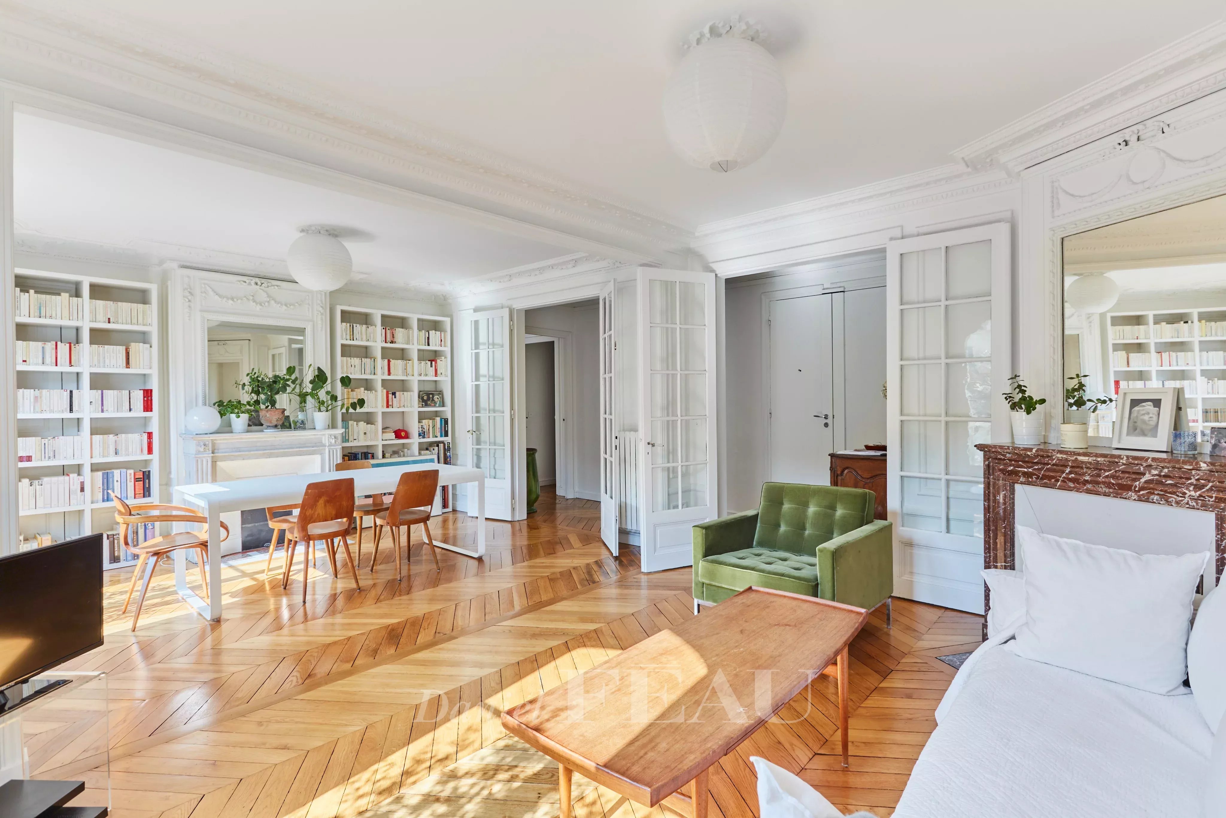 Sale Apartment Paris 15th