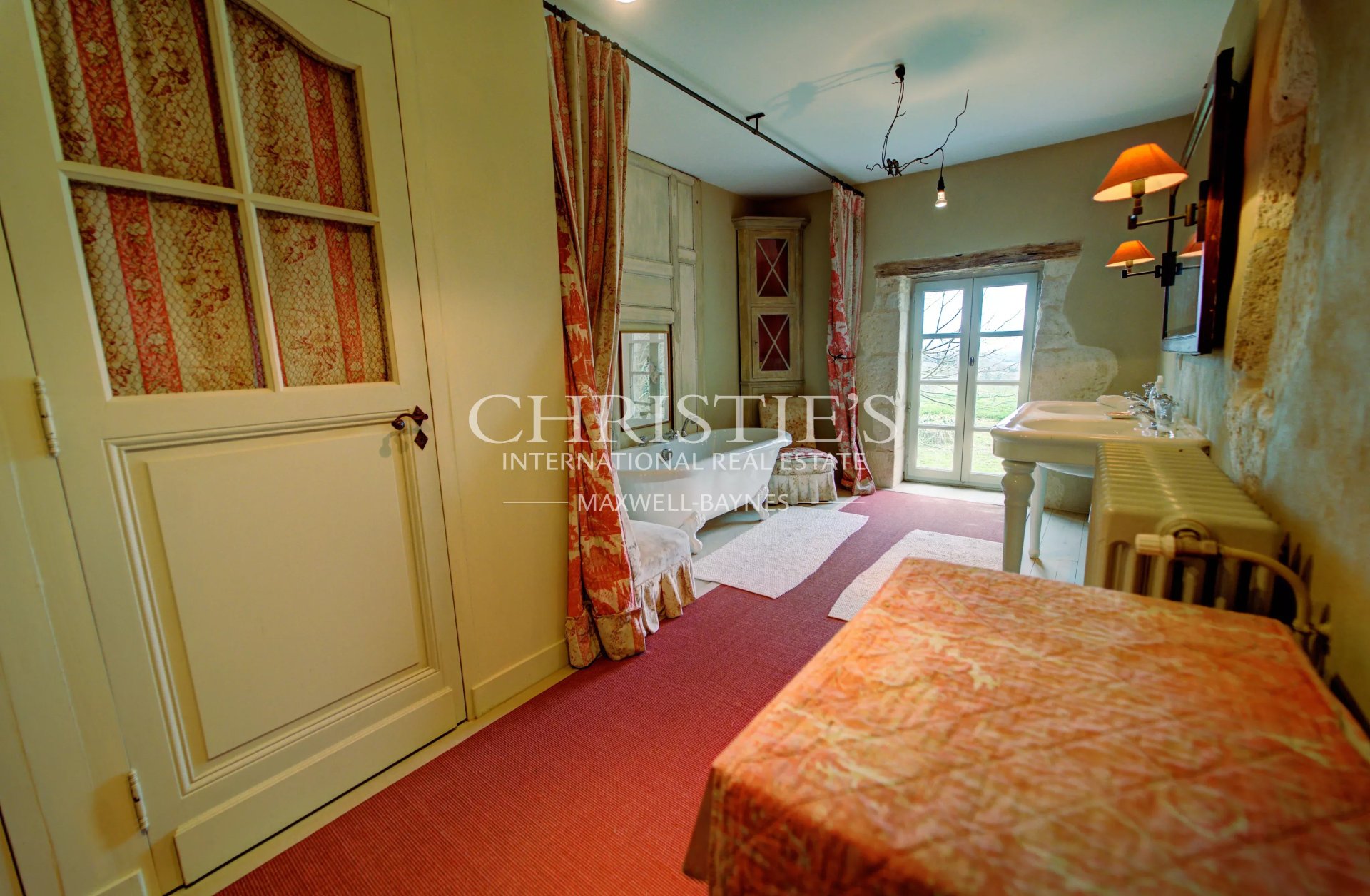 2 Bedroom Villa/Townhouse's Image 11