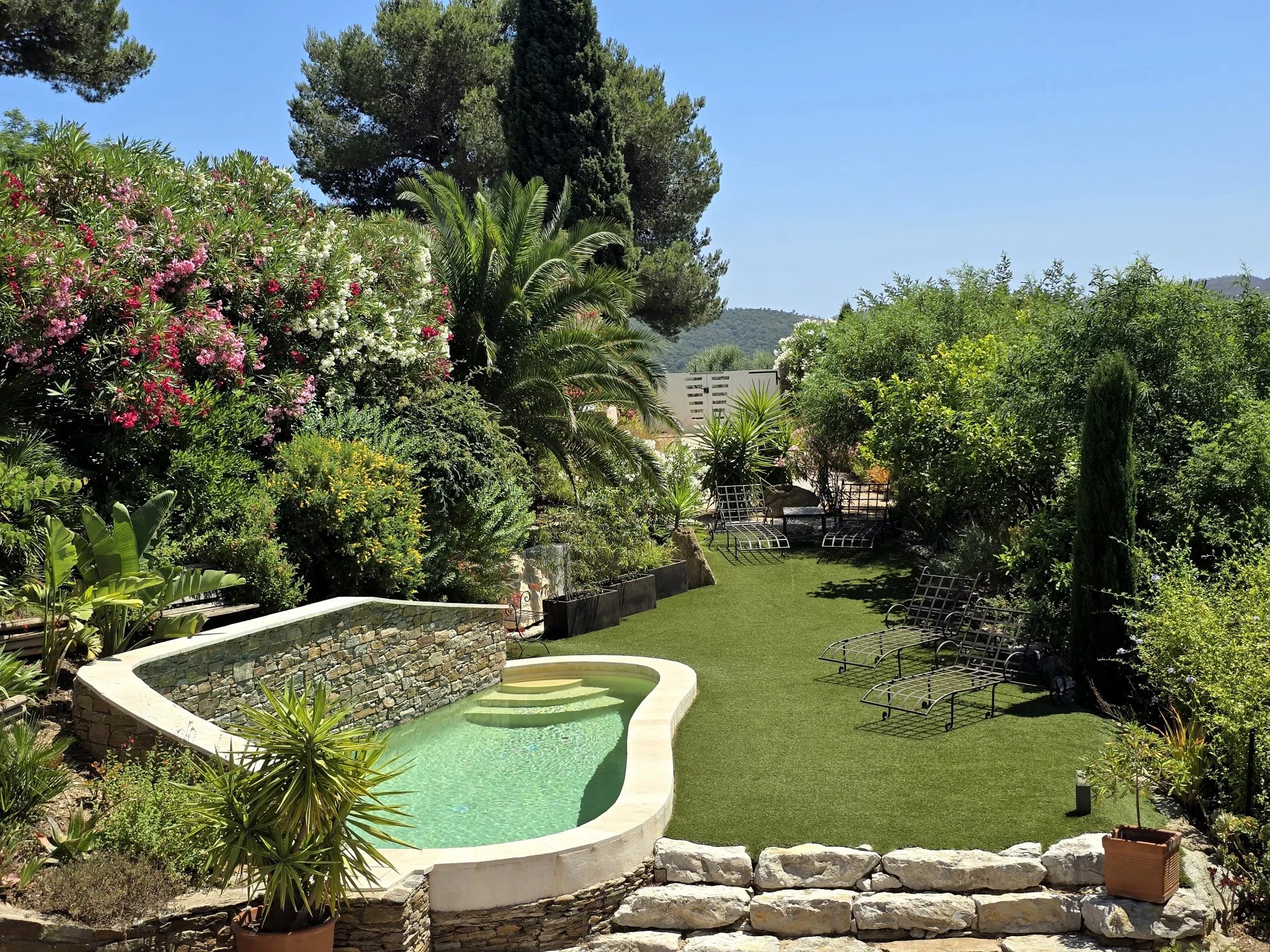 Sale House Bormes-les-Mimosas
