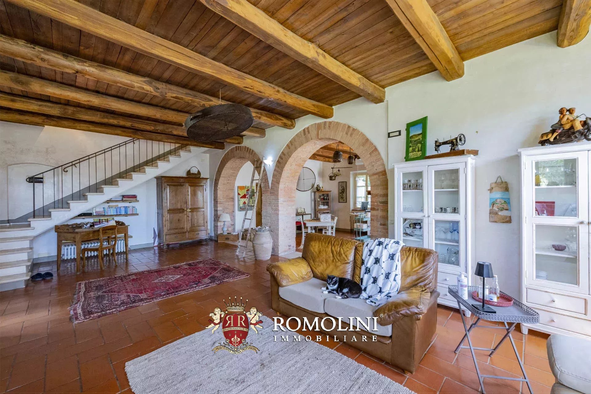 34 Bedroom Vineyard's Image 47