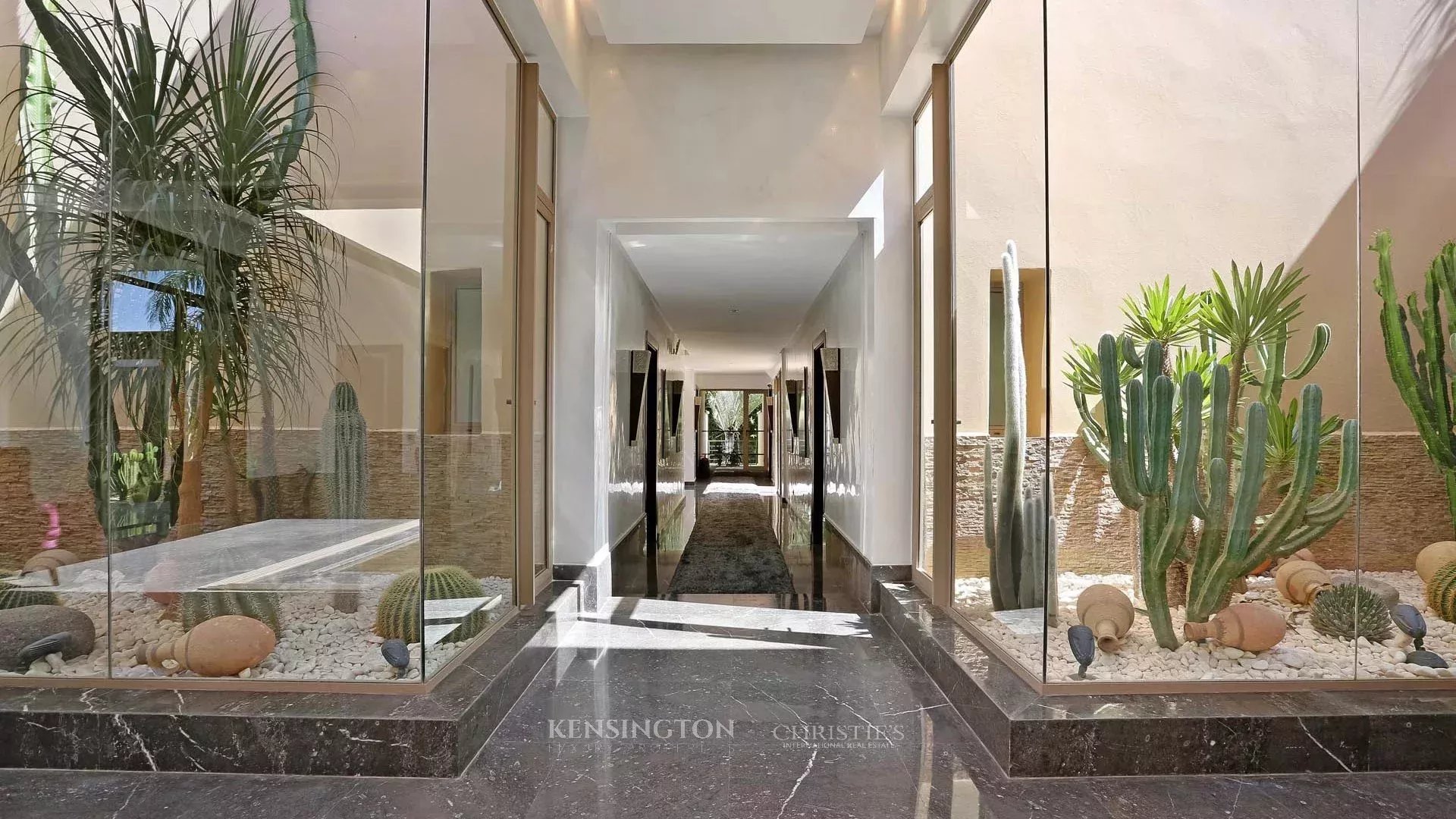 6 Bedroom Villa/Townhouse's Image 12