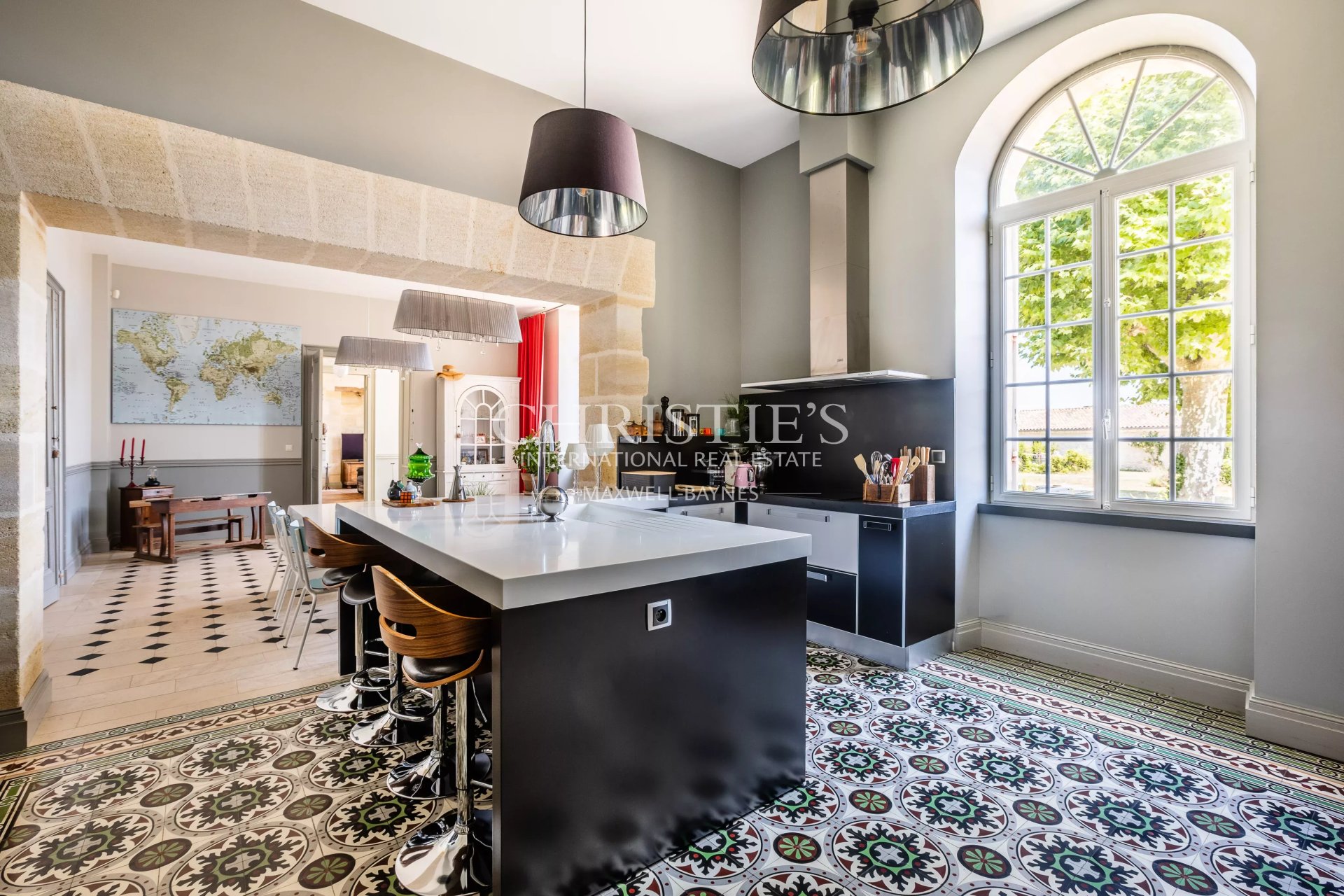 5 Bedroom Villa/Townhouse's Image 7