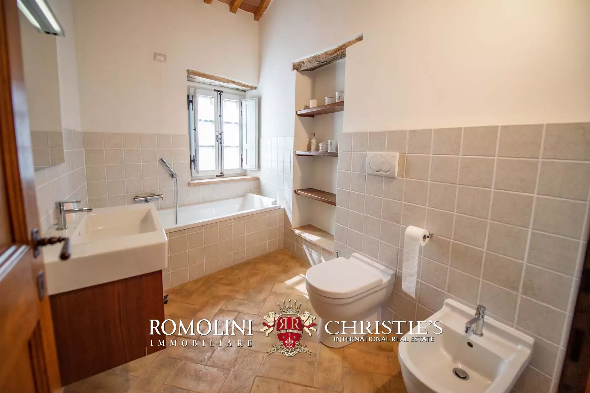 25 Bedroom Villa/Townhouse's Image 64