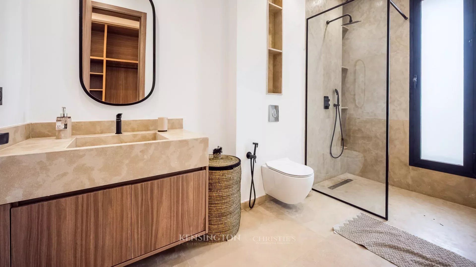5 Bedroom Villa/Townhouse's Image 15