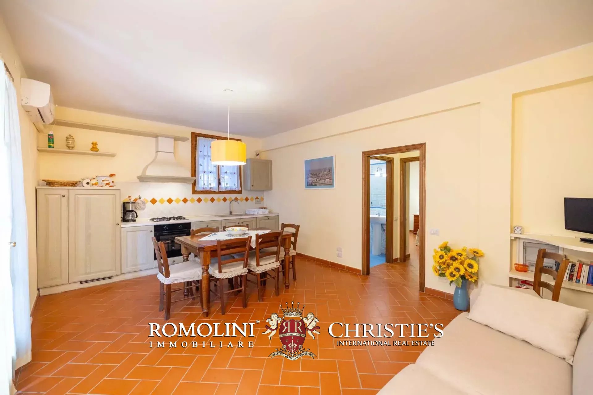 19 Bedroom Villa/Townhouse's Image 46
