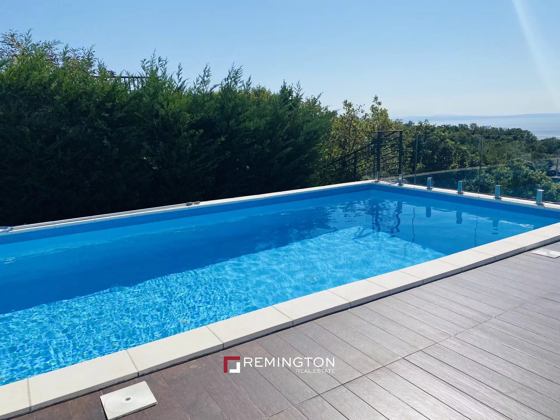6 Bedroom Villa/Townhouse's Image 39