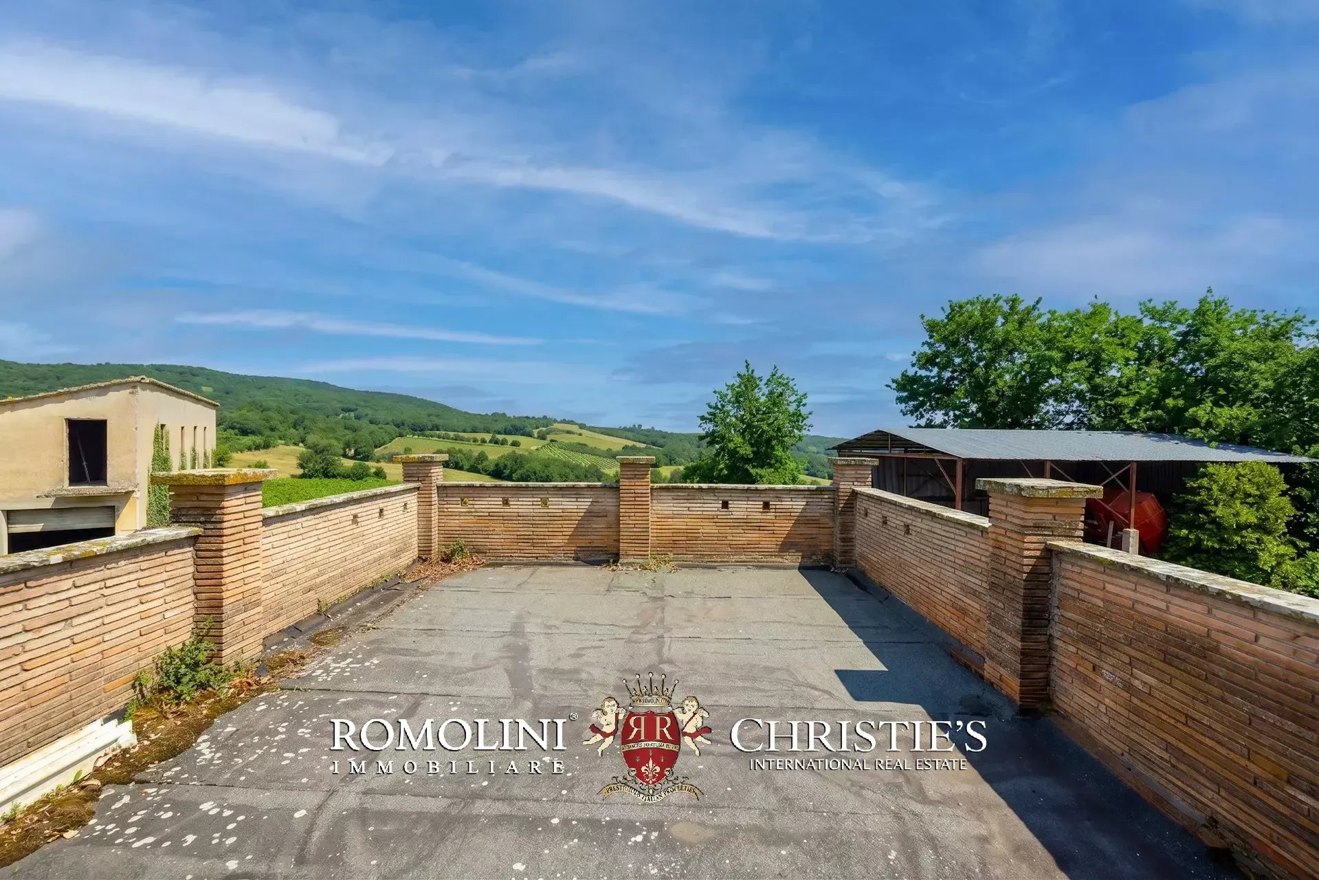 9 Bedroom Villa/Townhouse's Image 29