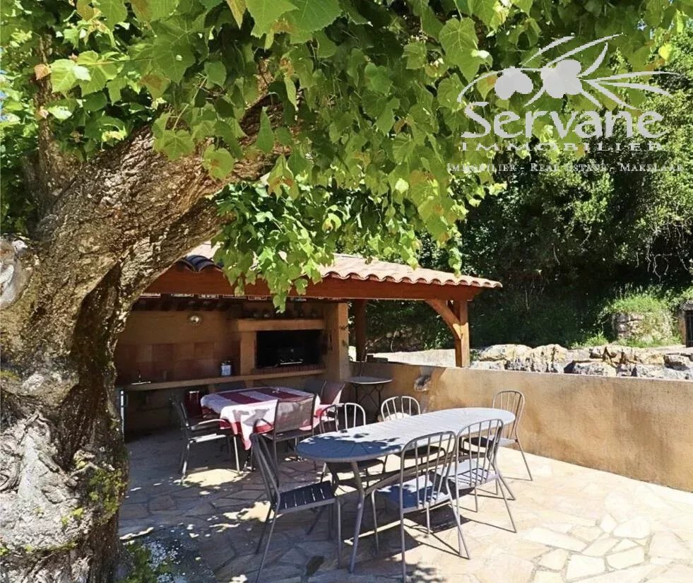 Cotignac 4 bedrooms, swimming pool and view