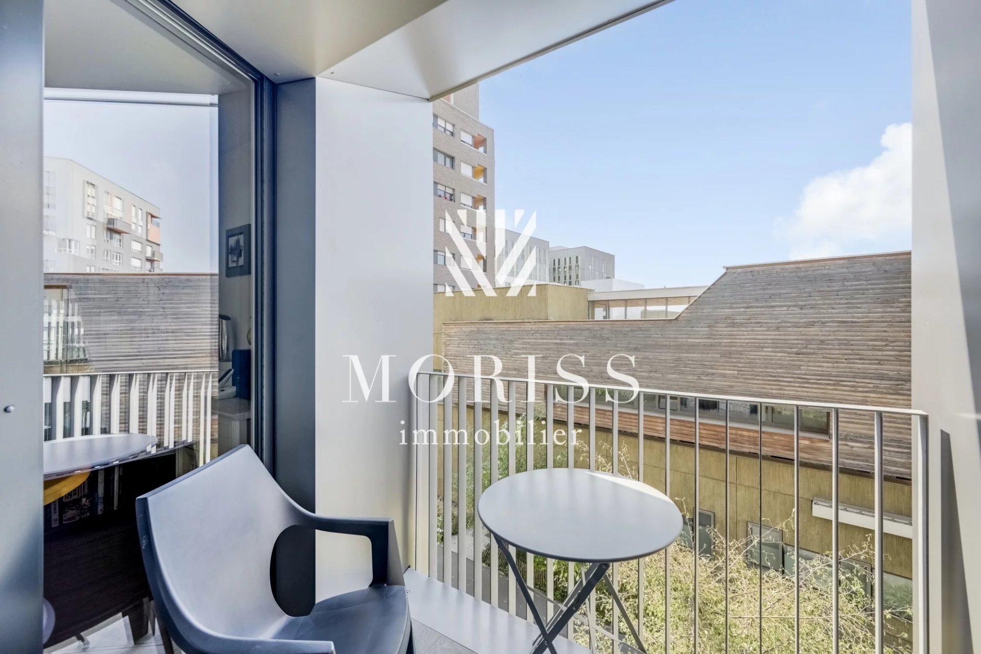 Appartement 2 pièces Balcons / 49m2 / Allée de Paris / Parc des - Image Array