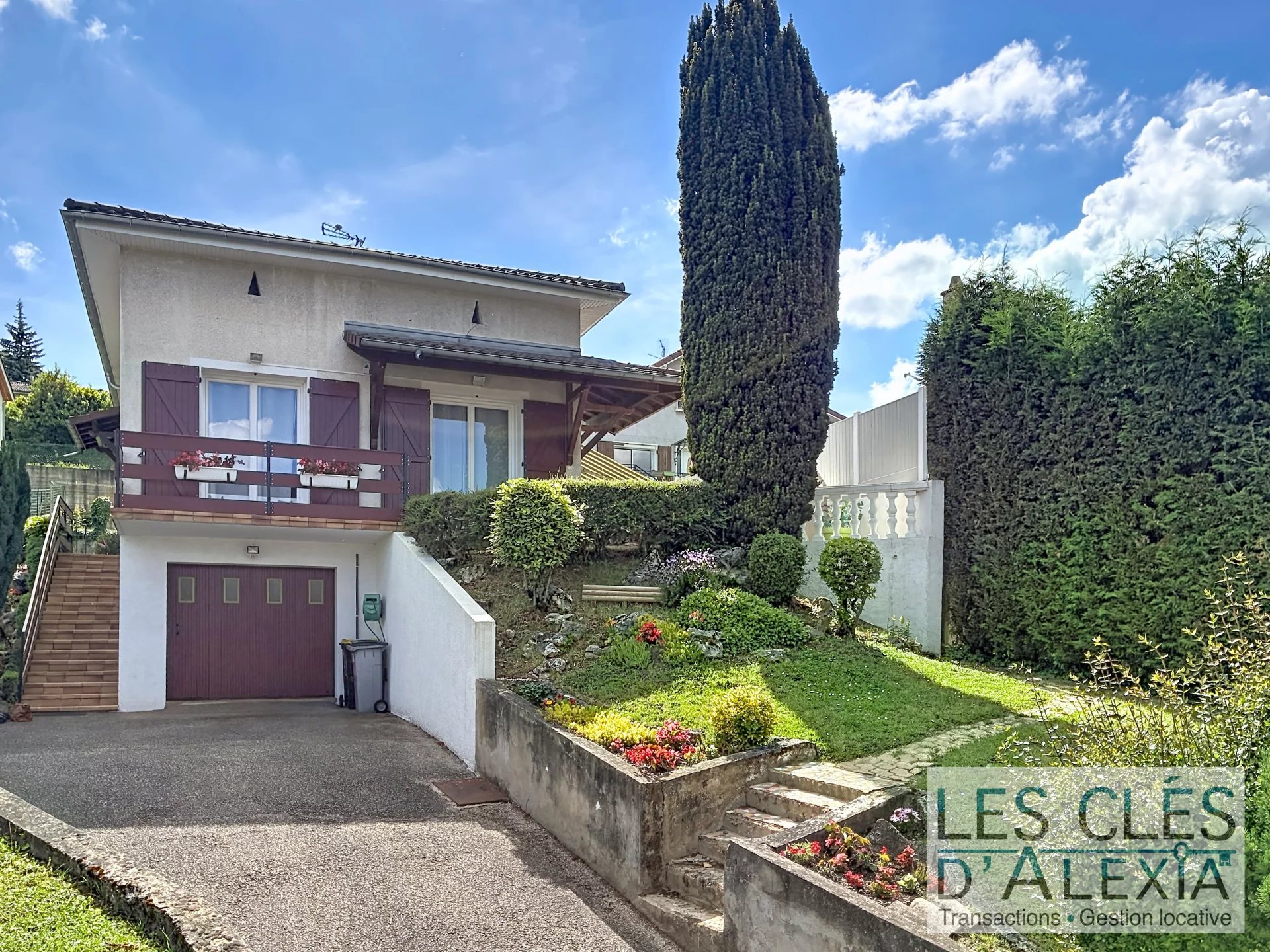 Agence immobilière de 