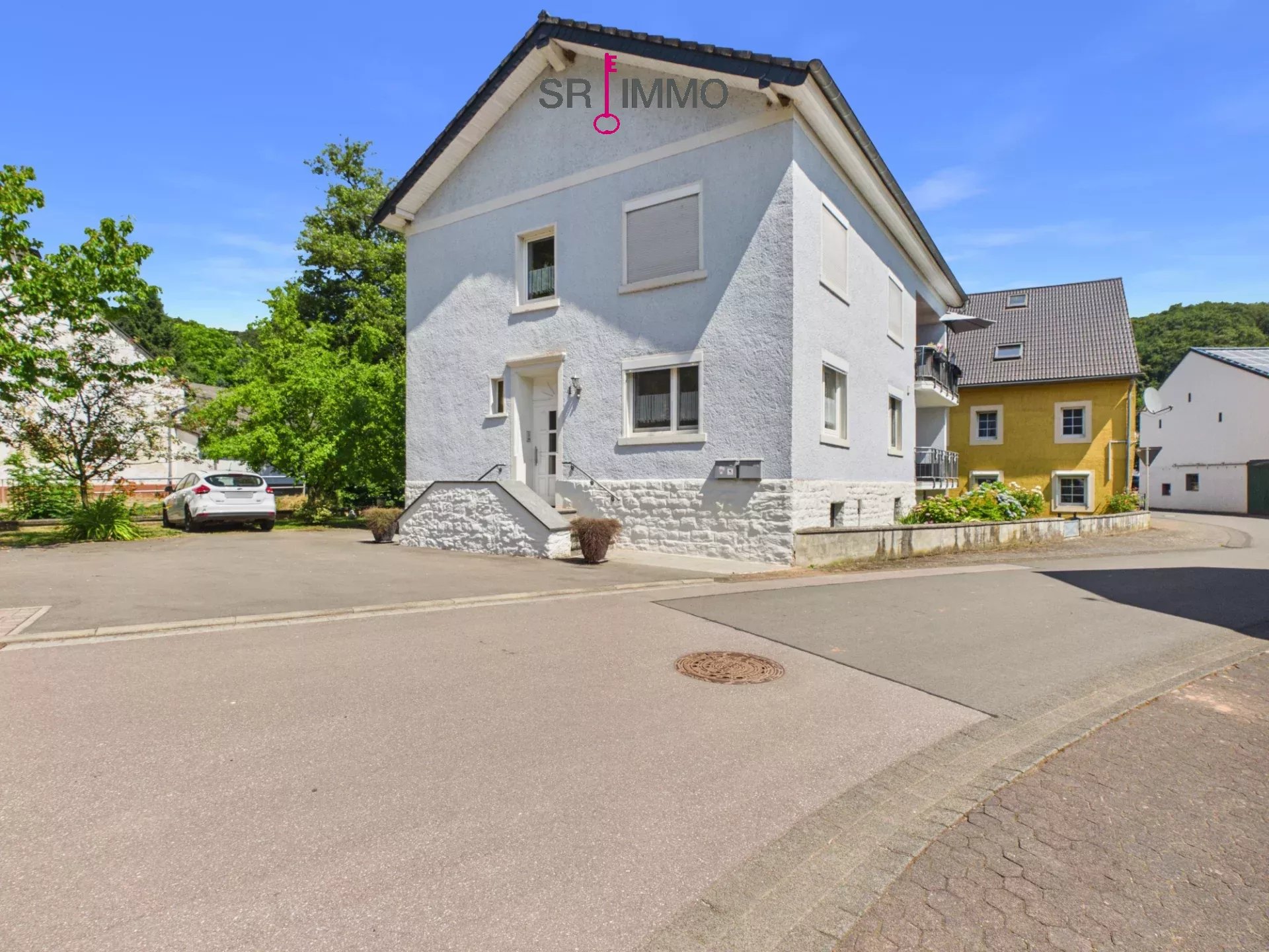 Wohnen und Vermieten – Gepflegtes Zweifamilienhaus in Hüttingen bei Lahr