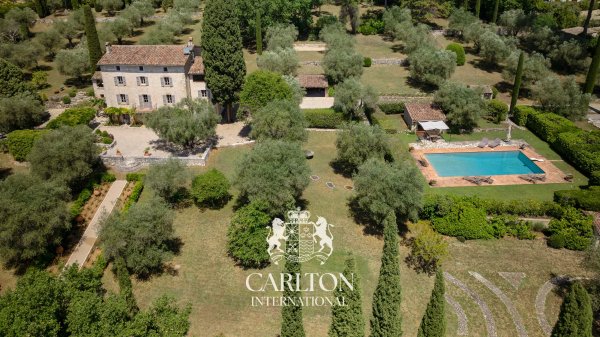AUTHENTIC PROVENCAL COUNTRY HOUSE
