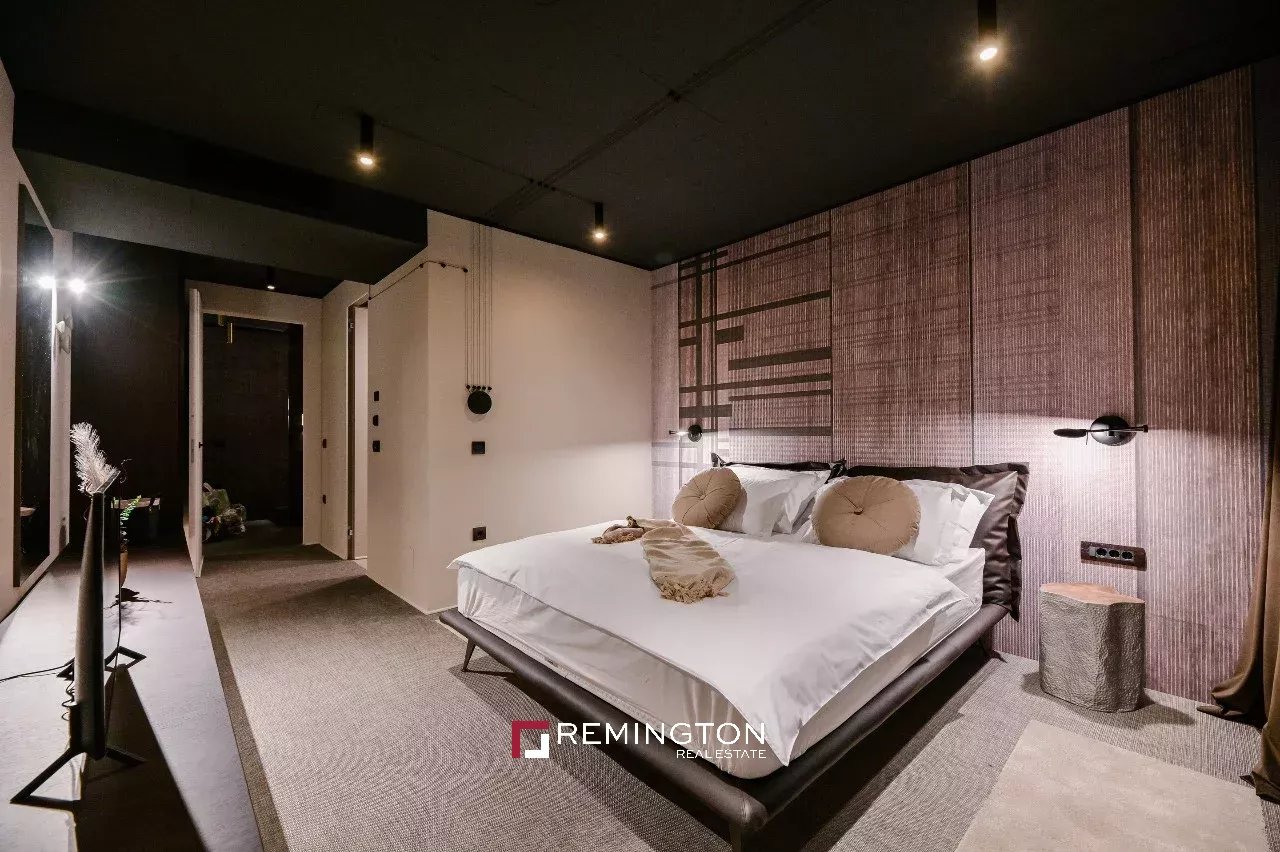 5 Bedroom Villa/Townhouse's Image 22