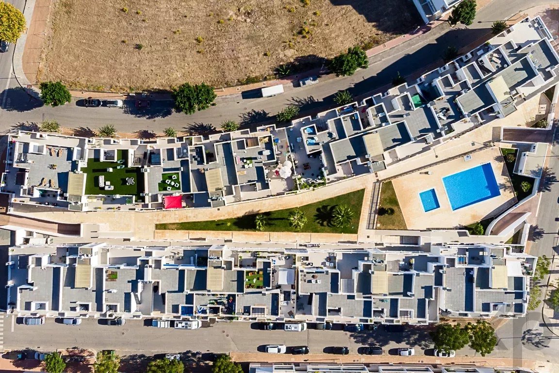 2-Bedroom Apartment with Pool, Balcony and Garage in Santa Luzia 86754027 image 2