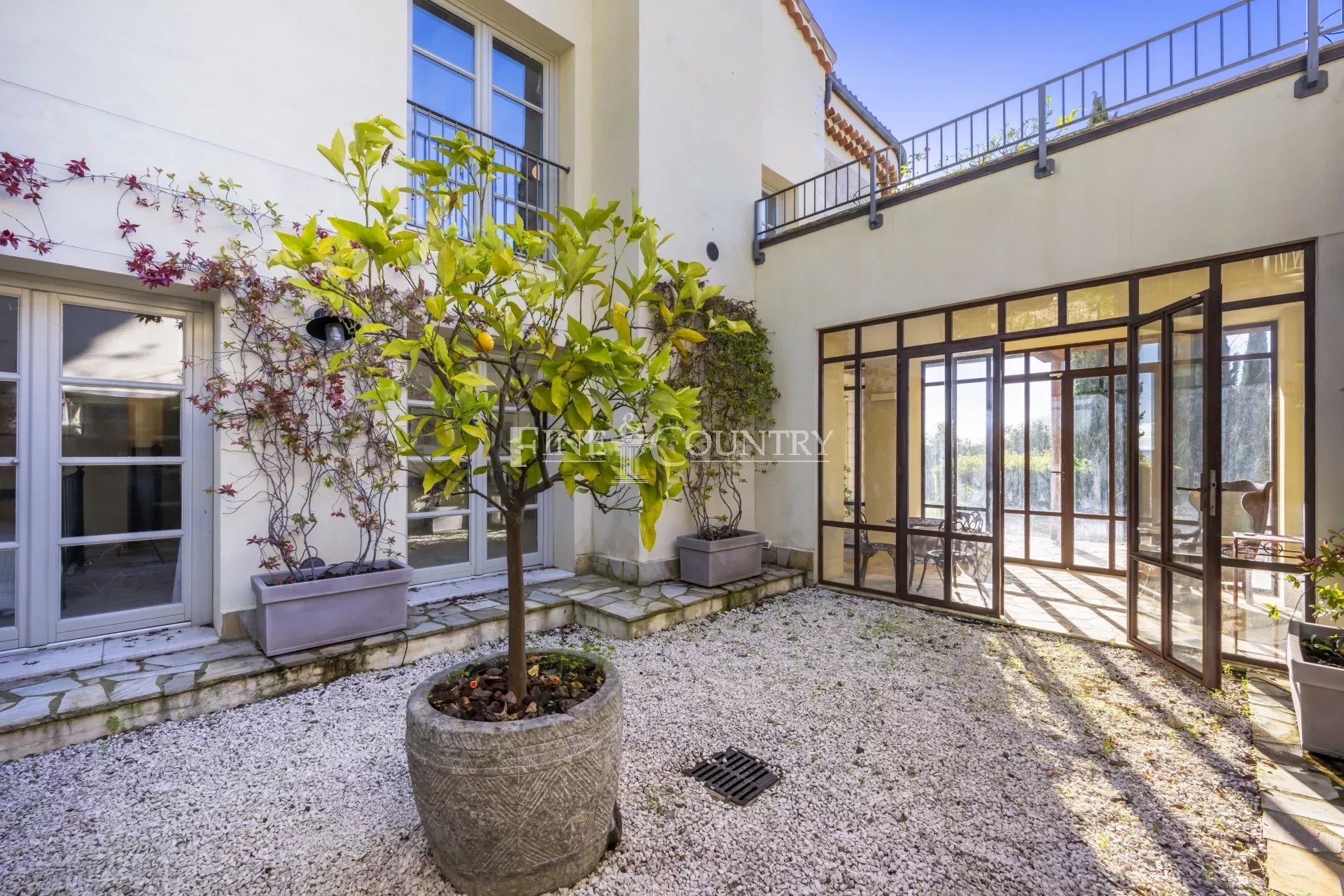 Photo of Villa for sale - Plascassier - Grasse