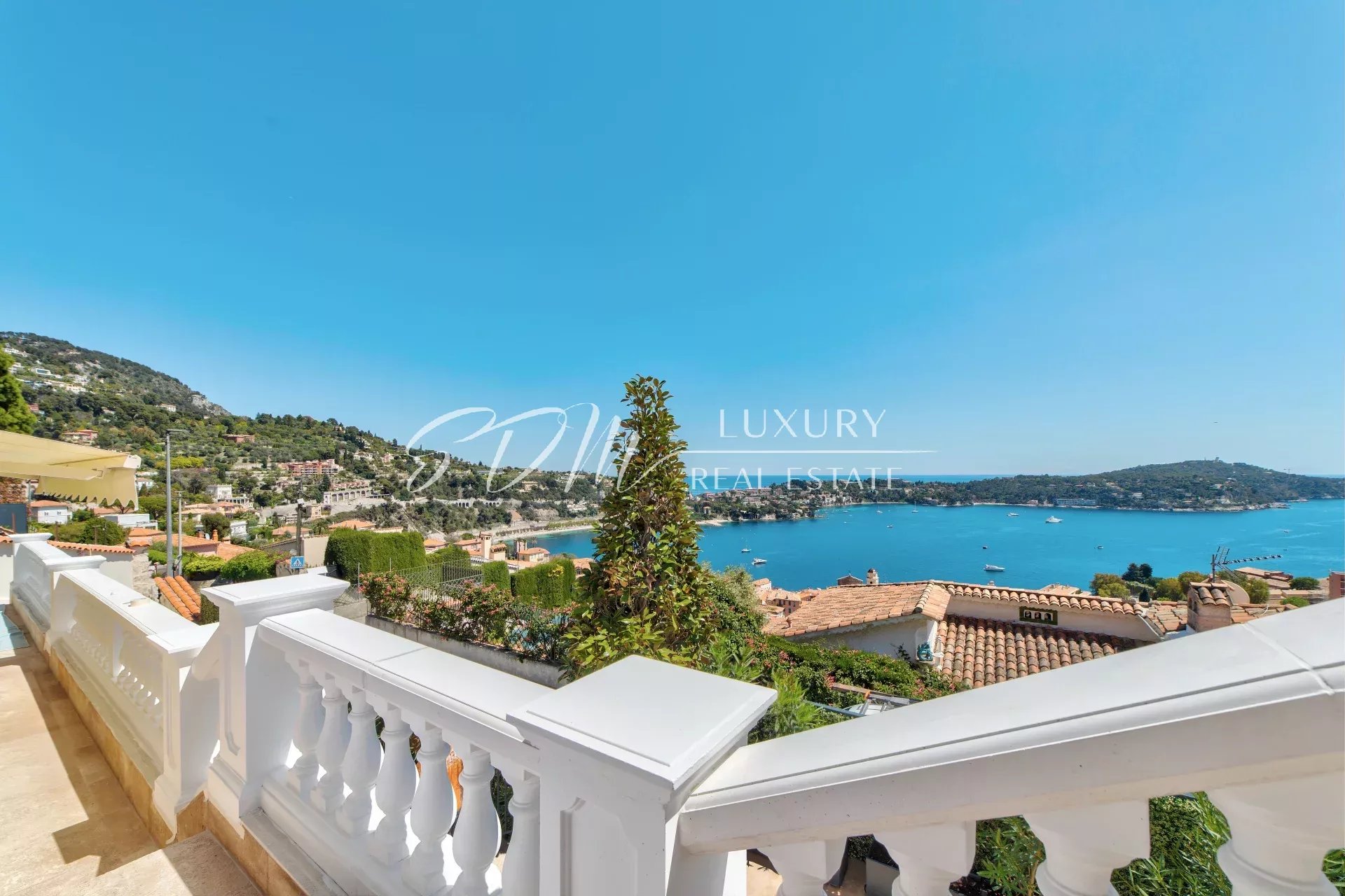 Freshly renovated 4 bedroom villa located in the stunning Villfranche sur mer