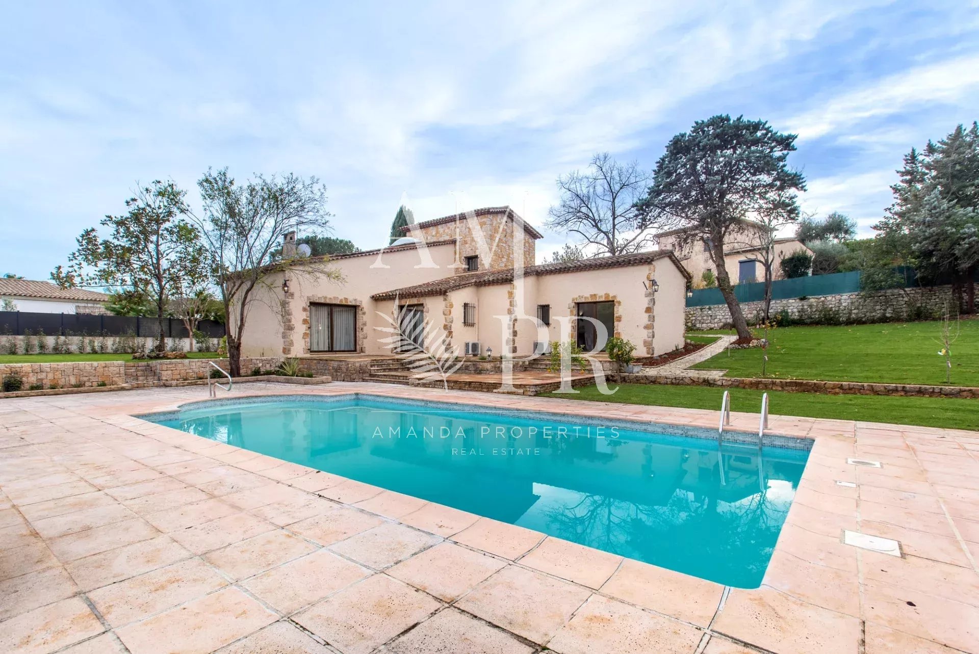 Maison à vendre, 7 pièces, 170 m², Valbonne