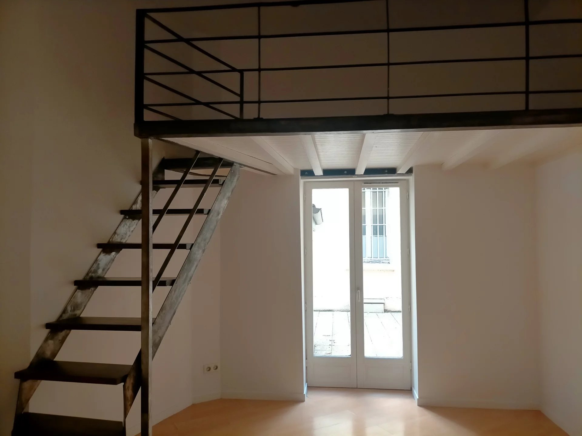 8225909 Location Lyon 7ème