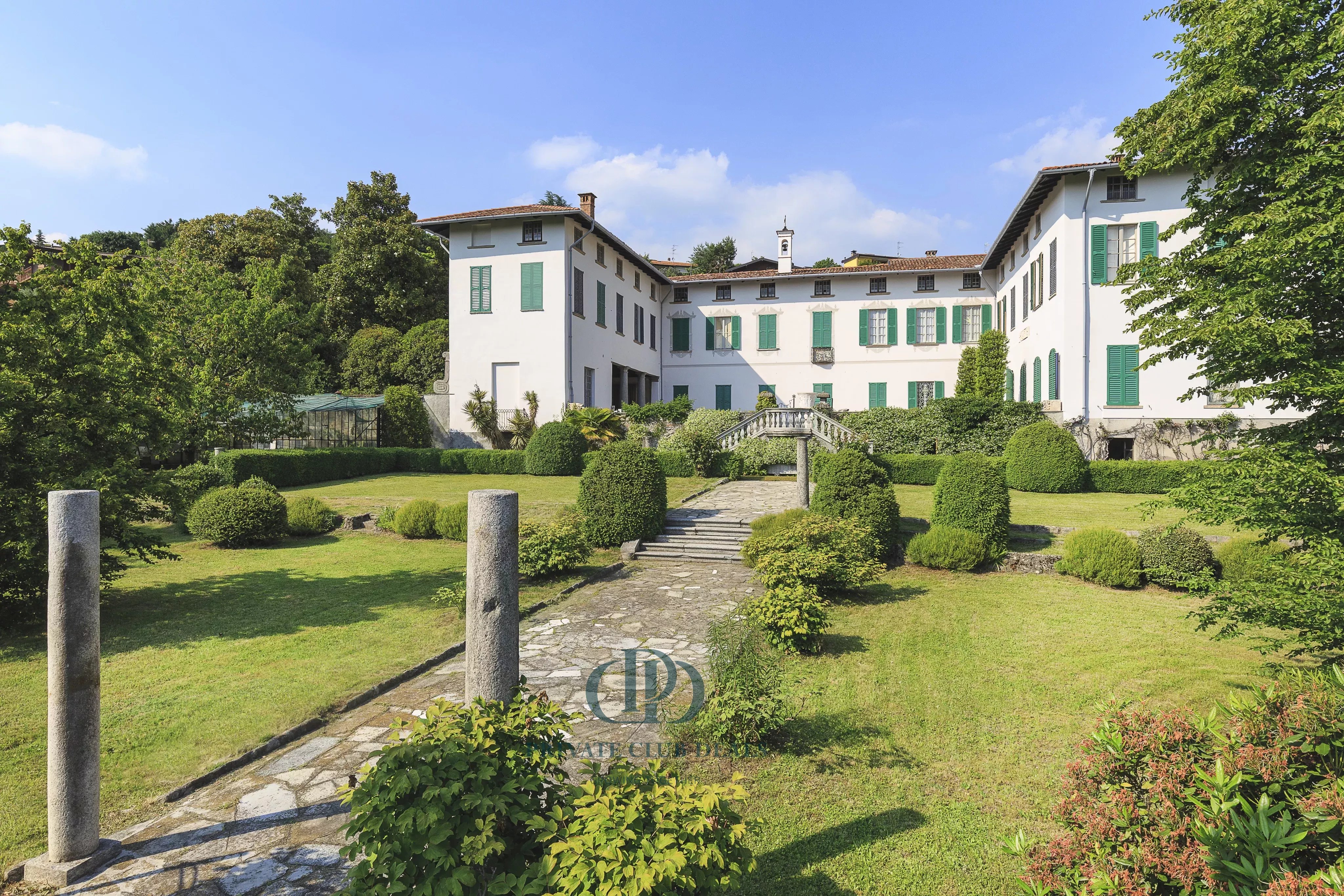 Villa Como - picture 10