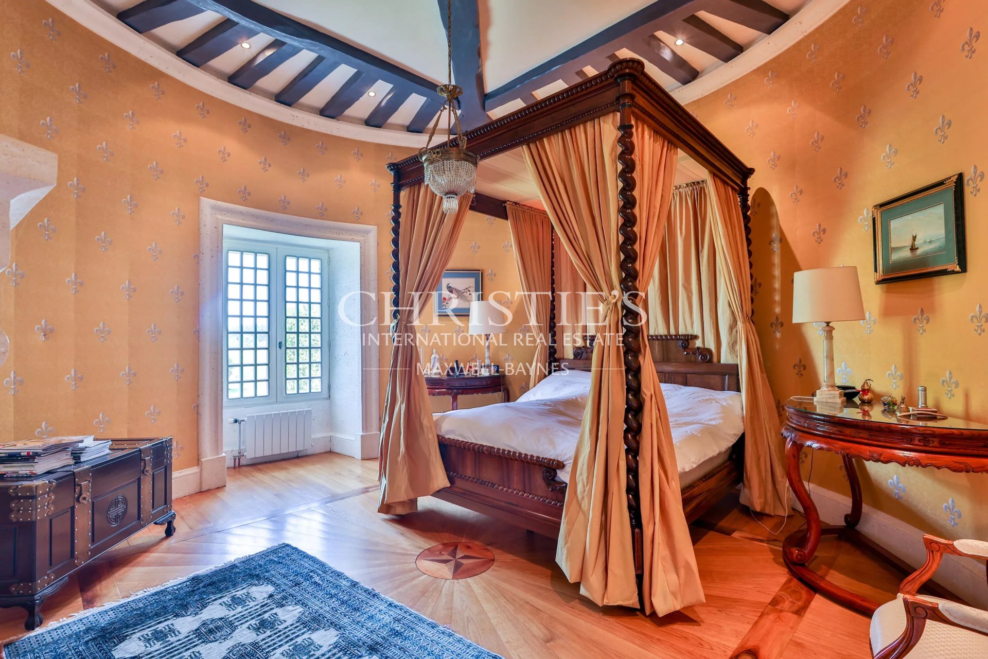 14 Bedroom Chateau's Image 24