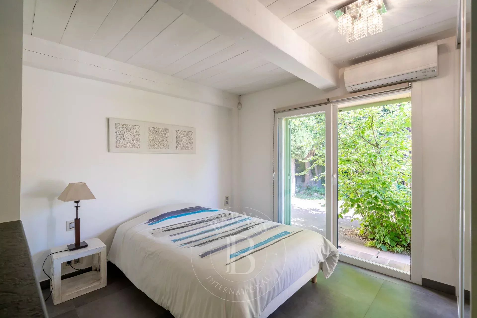 Villa Cannes - picture 9