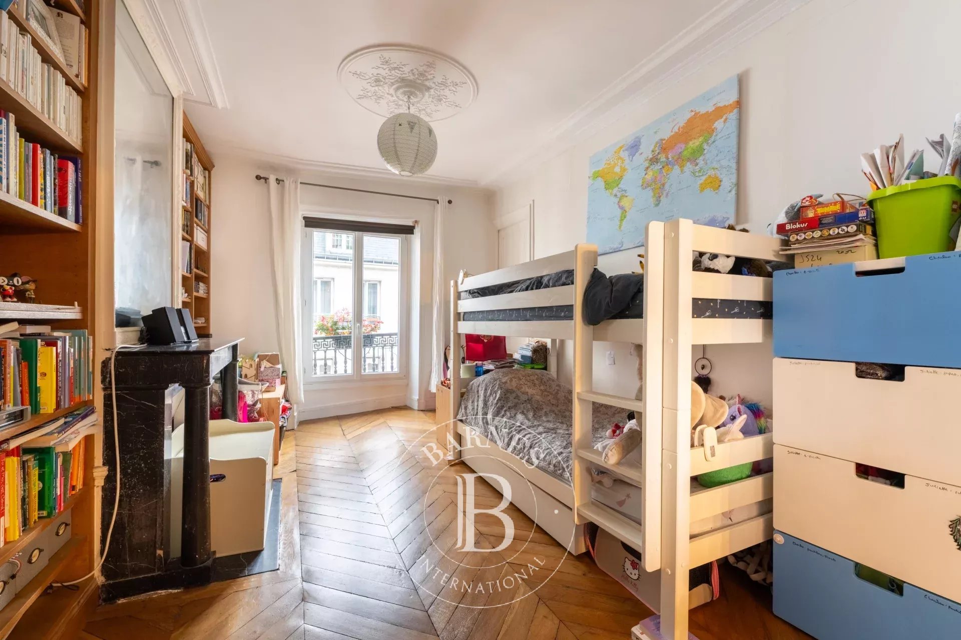 Daire Paris 3ème - picture 11