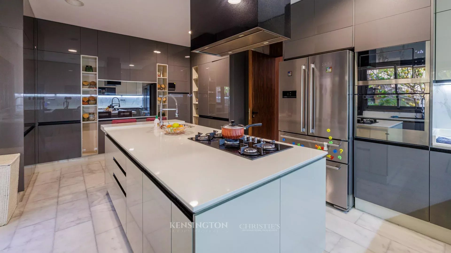 5 Bedroom Villa/Townhouse's Image 31