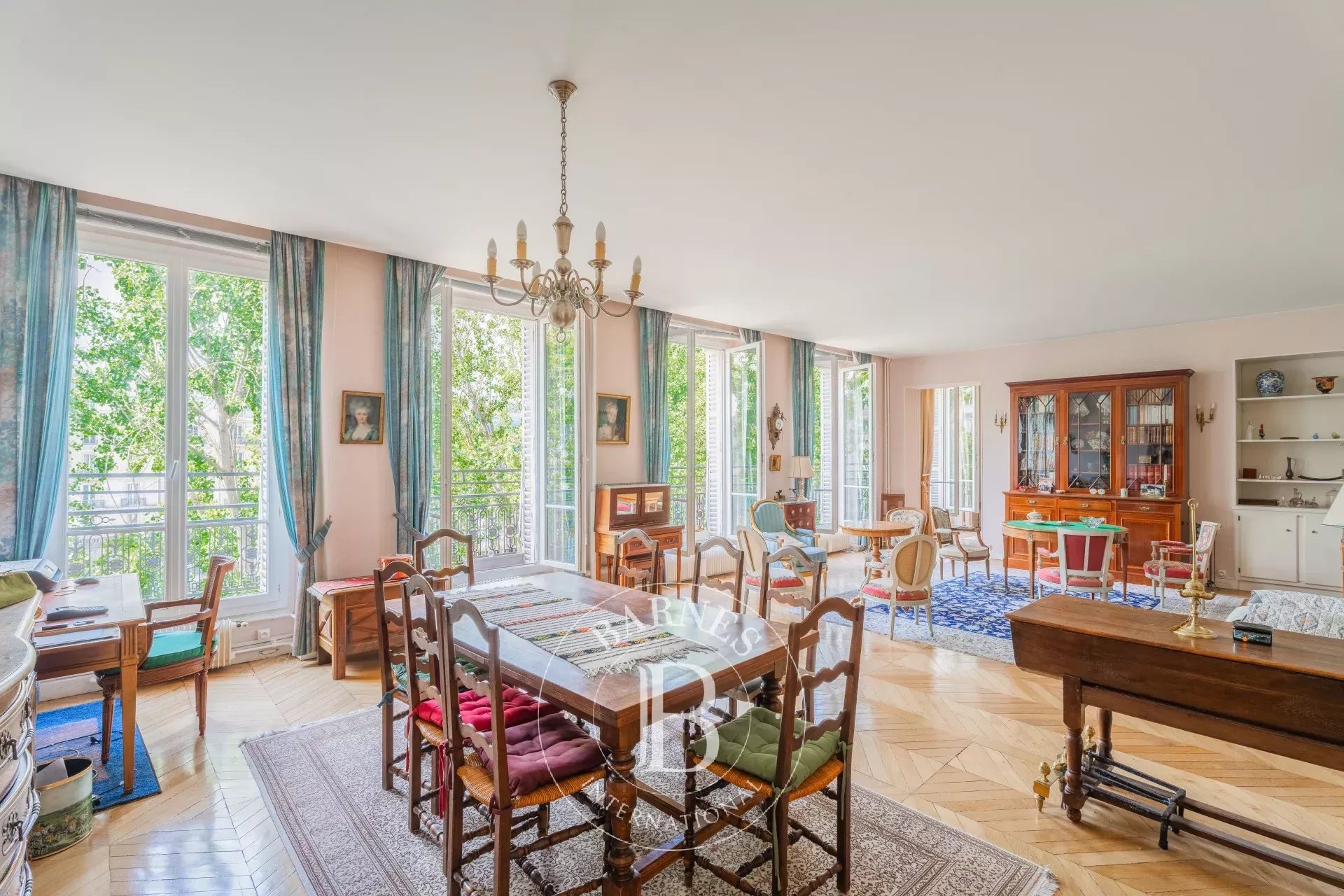 Apartment for sale - Paris 4 - Île de la Cité - View of the Seine - Family design - Bright - picture 4