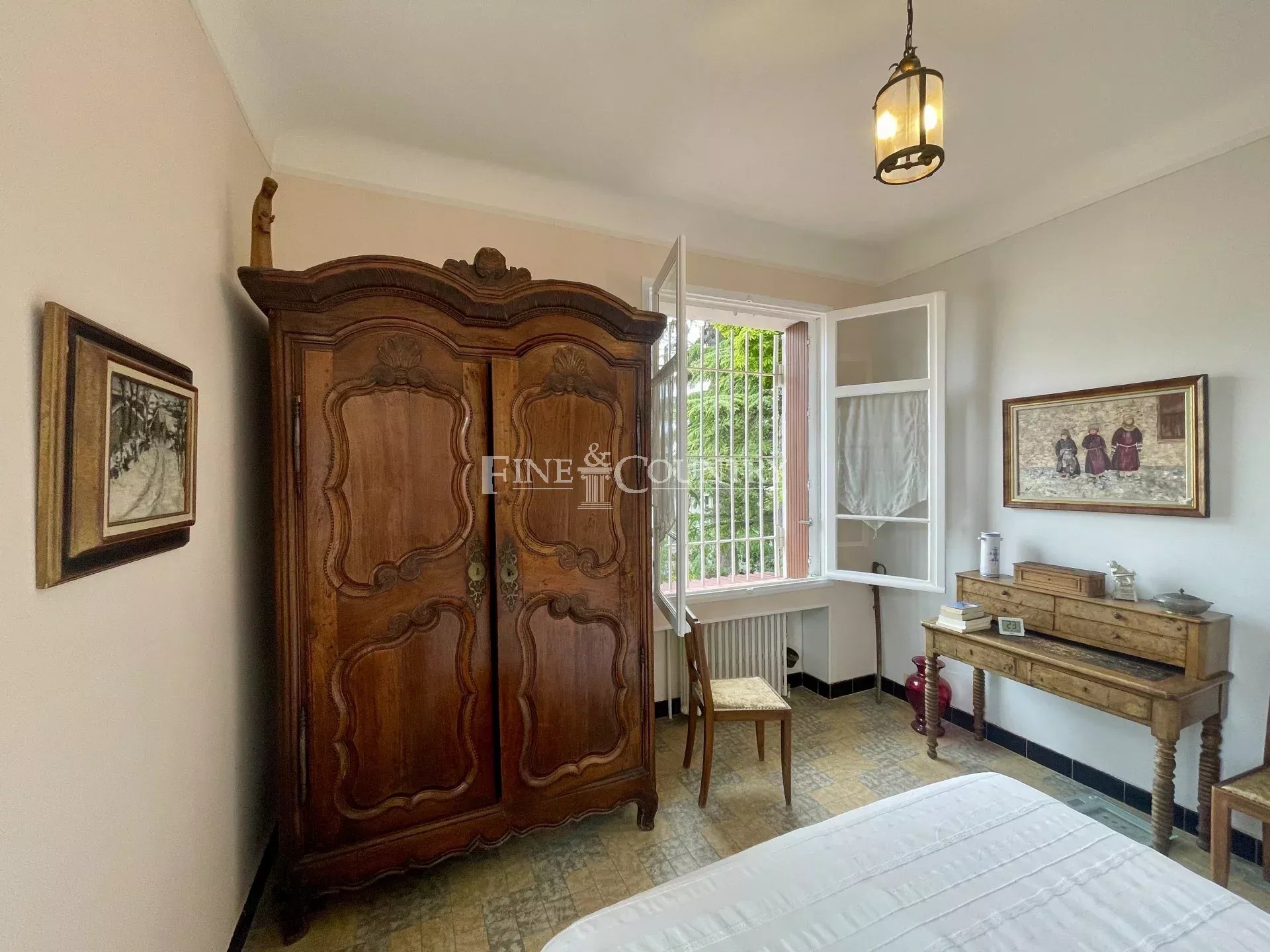 Photo of Historic house for sale near the center of Cannes