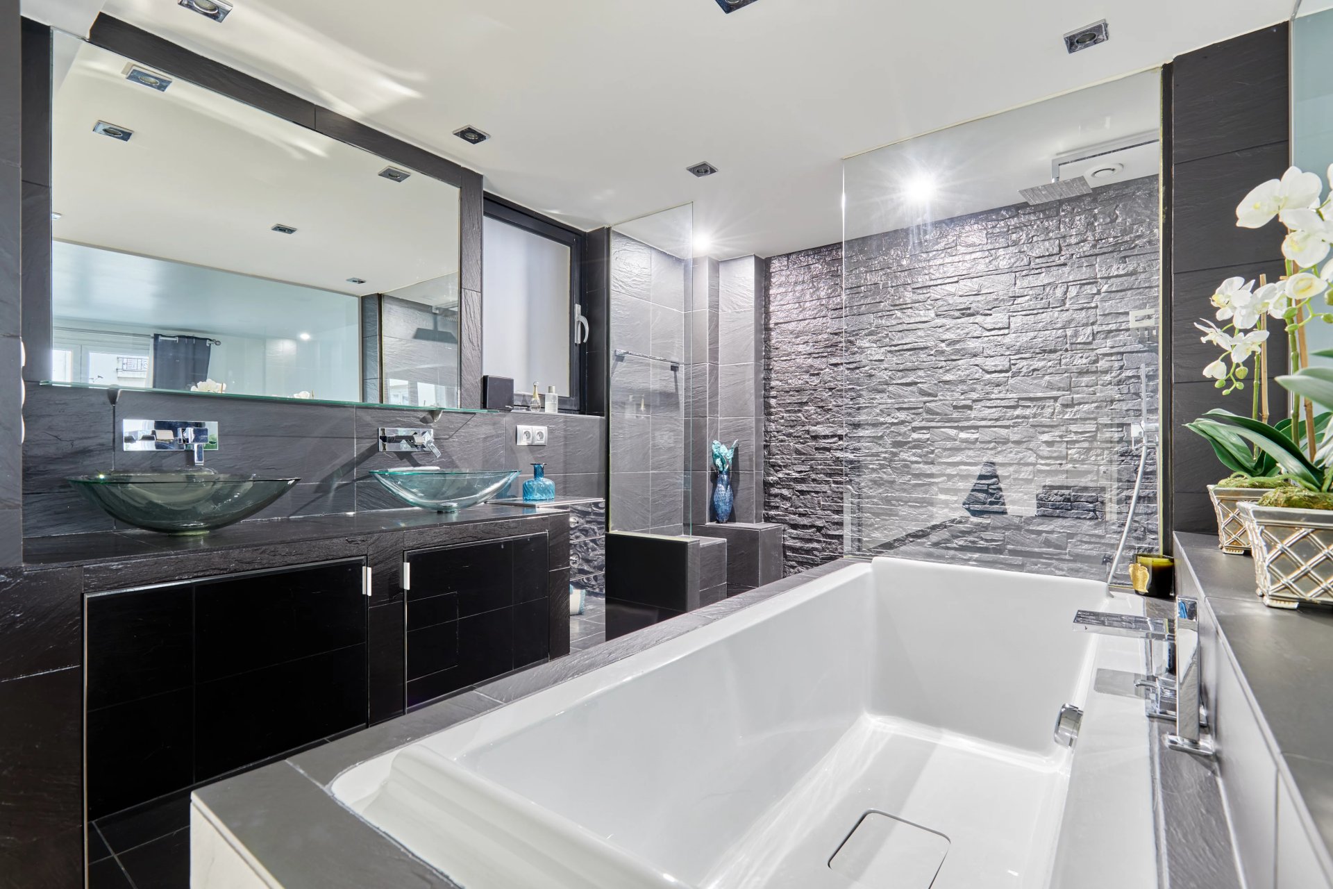 2 Bedroom Apartment/Flat's Image 16