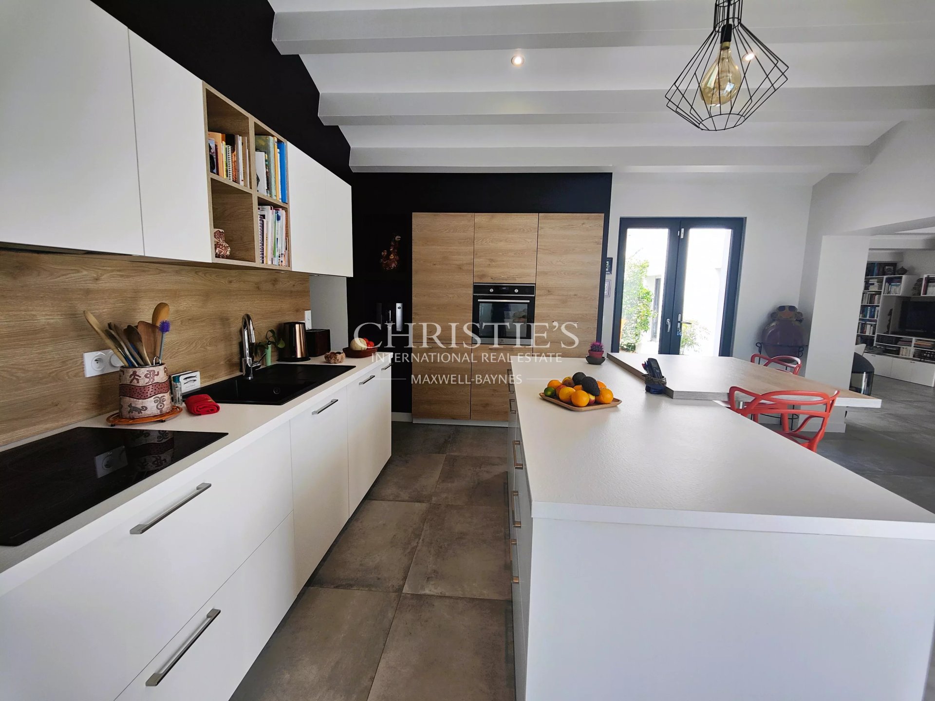 4 Bedroom Villa/Townhouse's Image 5