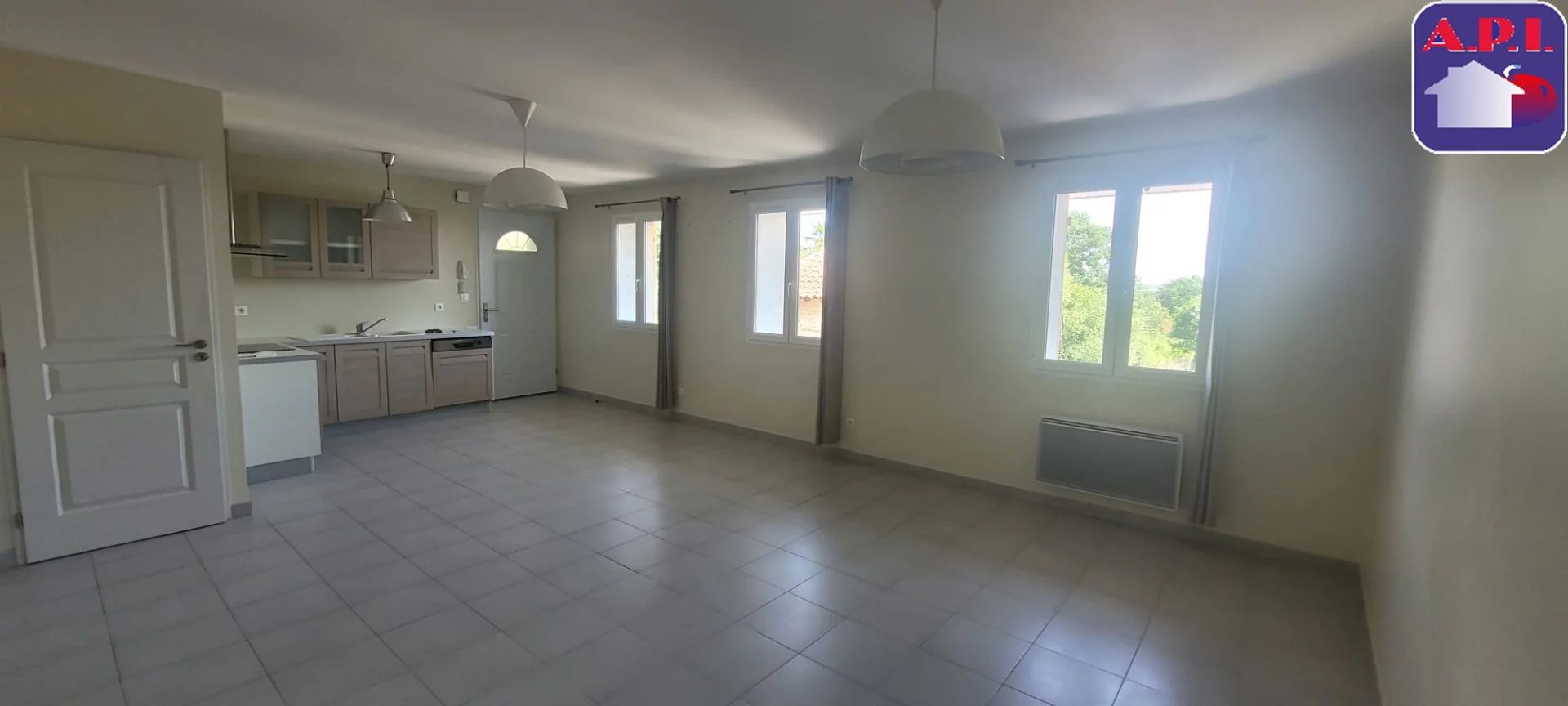 T3 RENOVE MIREMONT CENTRE AVEC JARDIN COMMUN