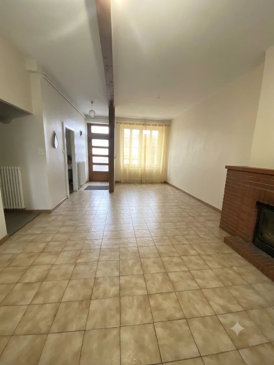 Village house for sale Daumazan-sur-Arize, Ariège