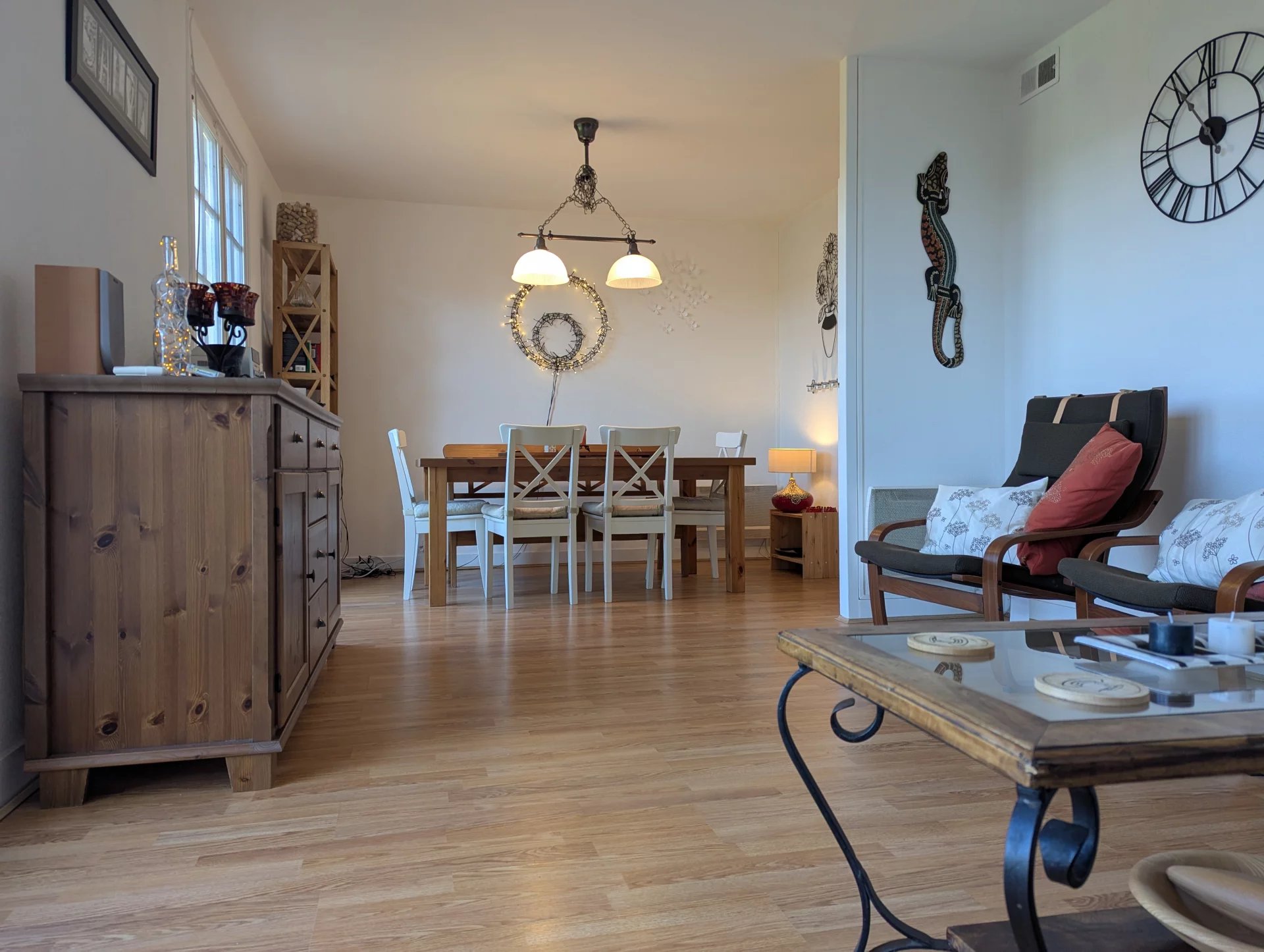 House in Azat-le-Ris - Image 2