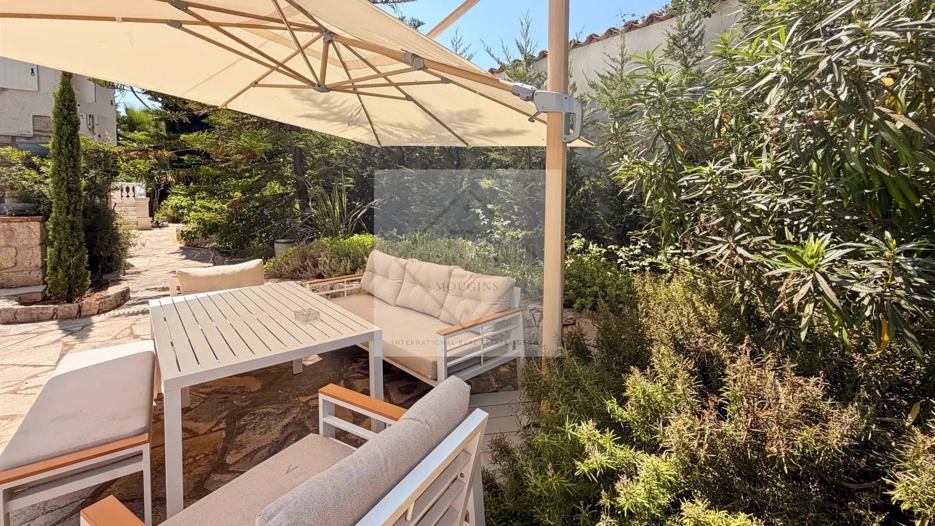 Magnifique villa rénovée au cœur du Cap d’Antibes — photo 24