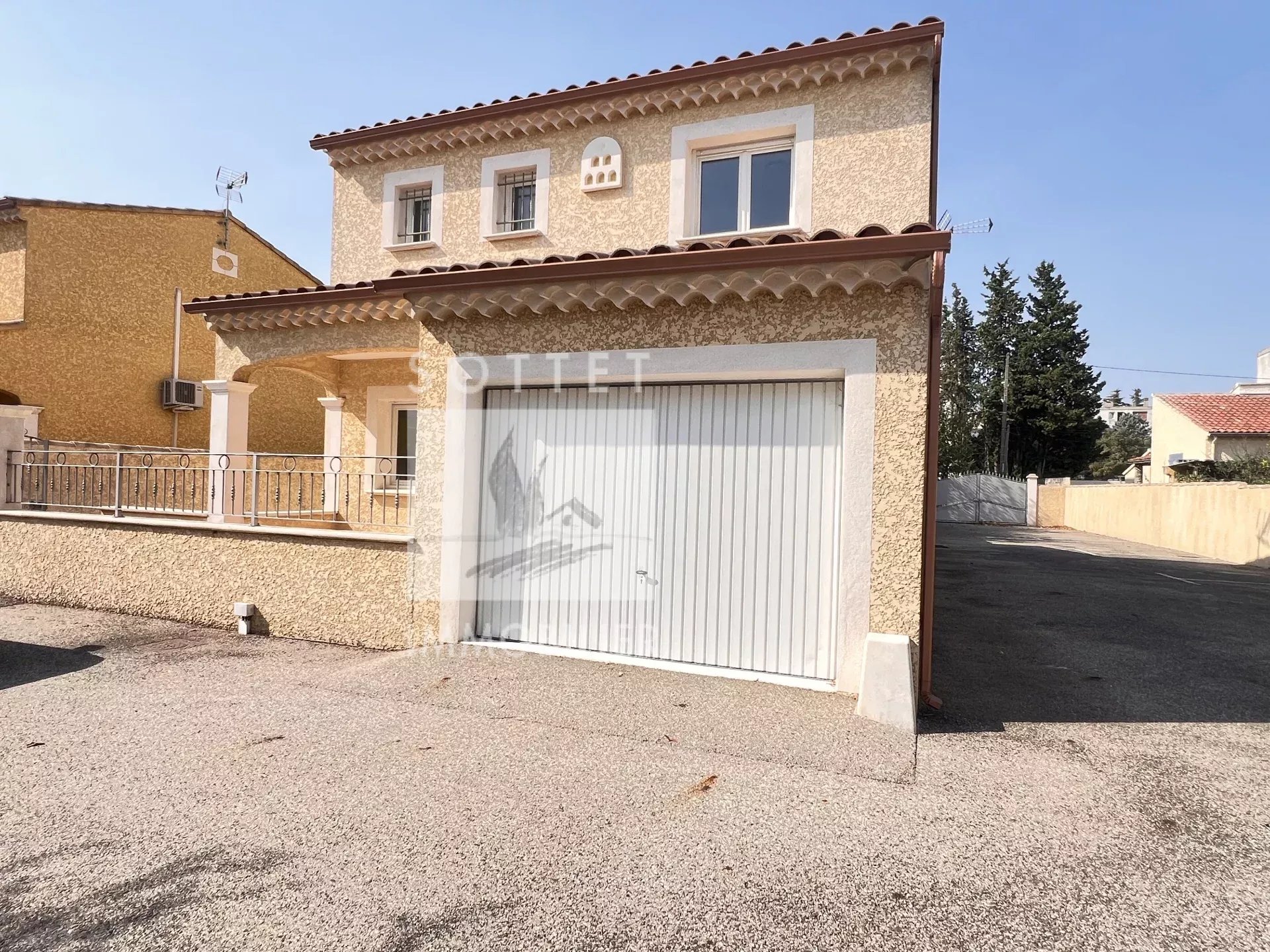 Agence immobilière de 