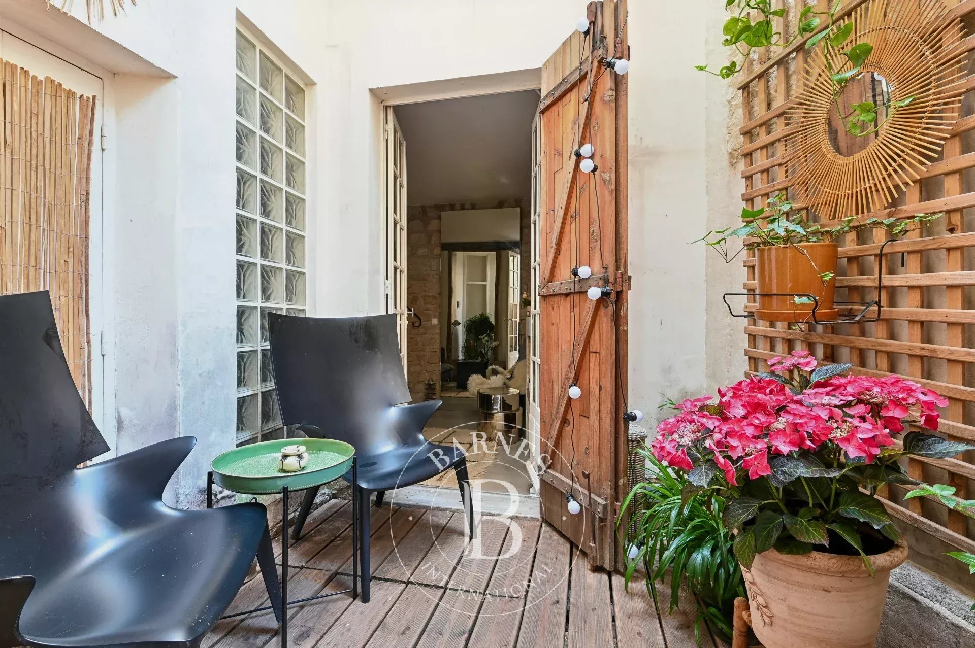 Apartment Paris 75018  -  ref 87084162 (picture 2)