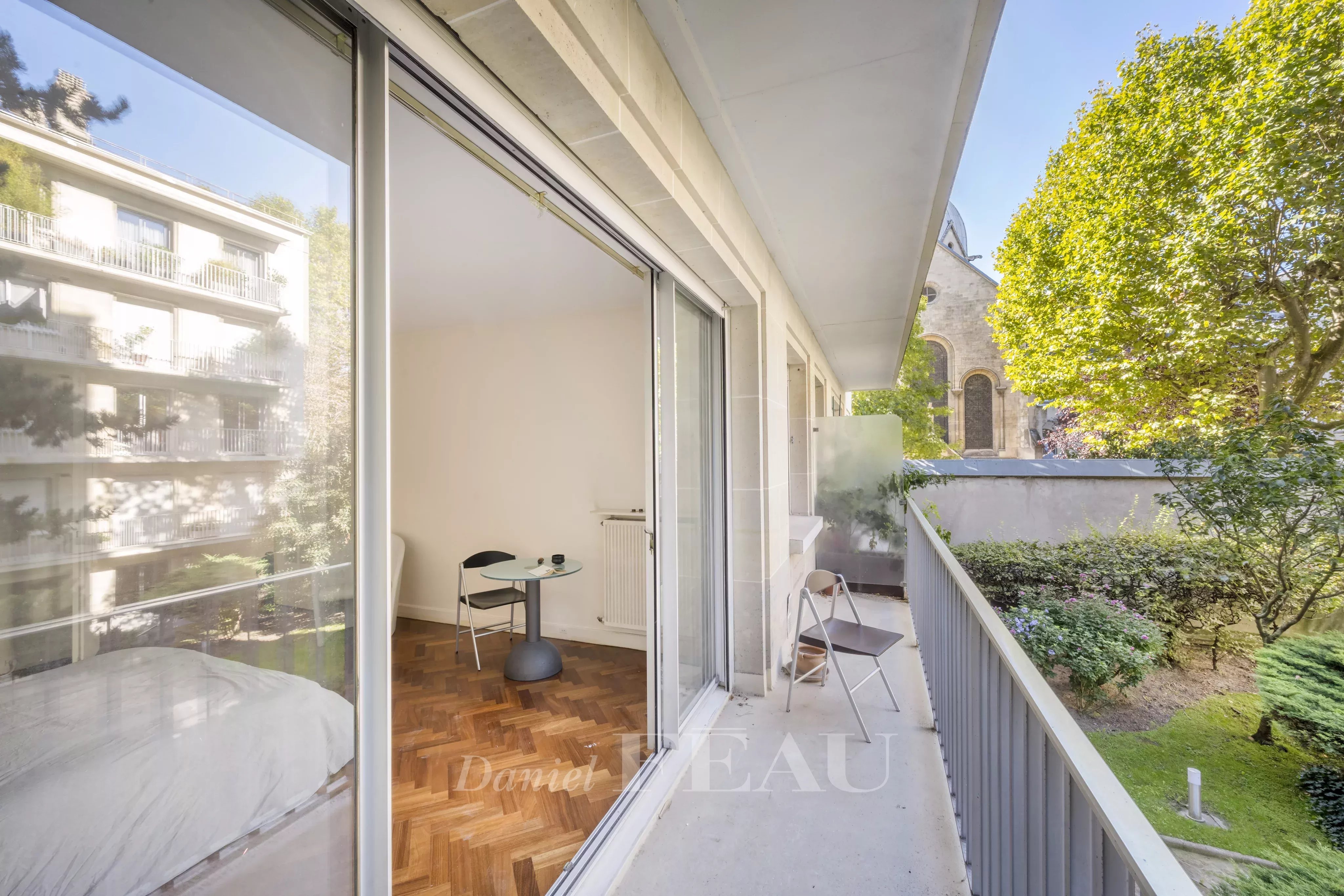 Sale Apartment Paris 14th