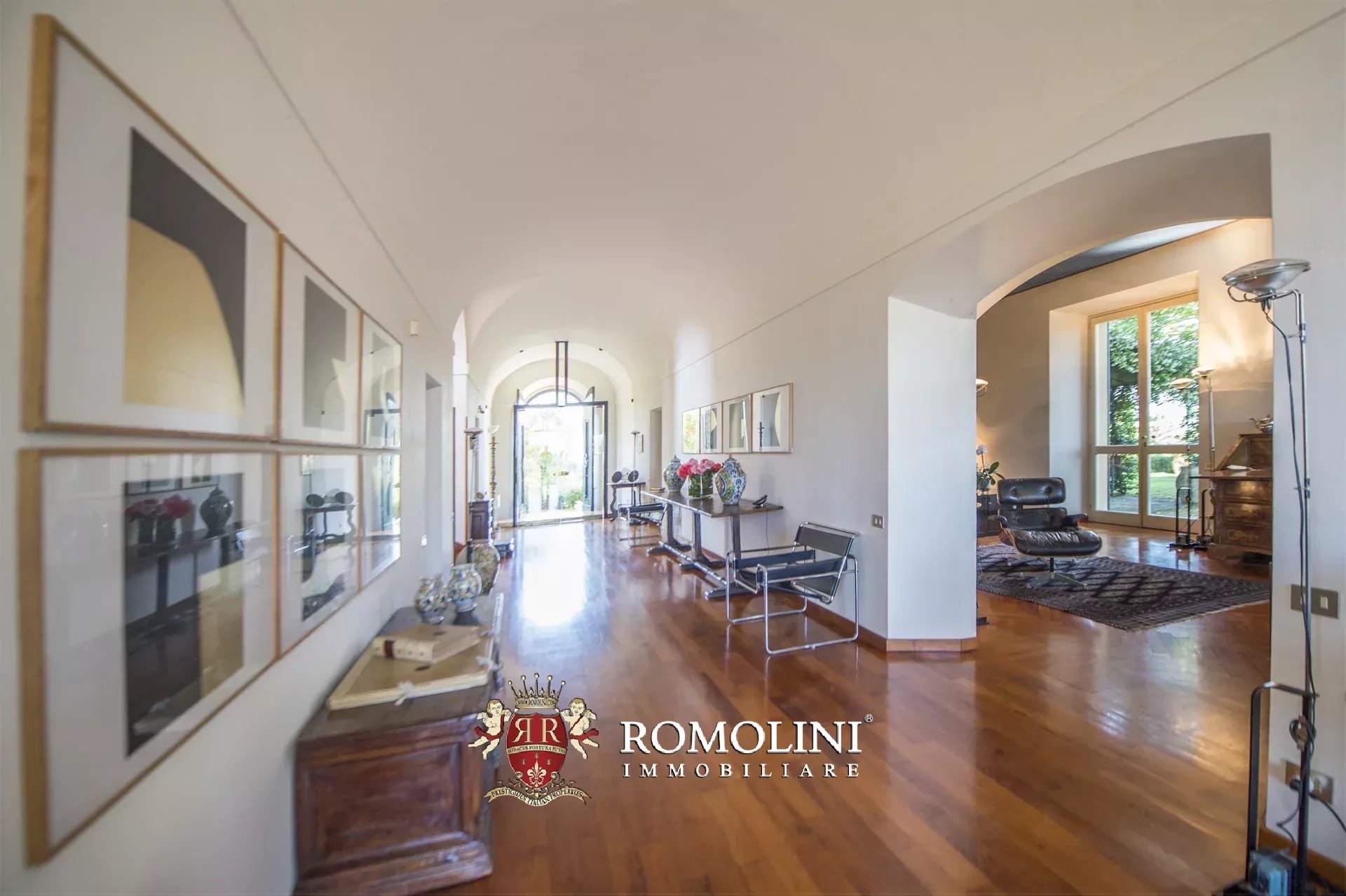 10 Bedroom Villa/Townhouse's Image 27