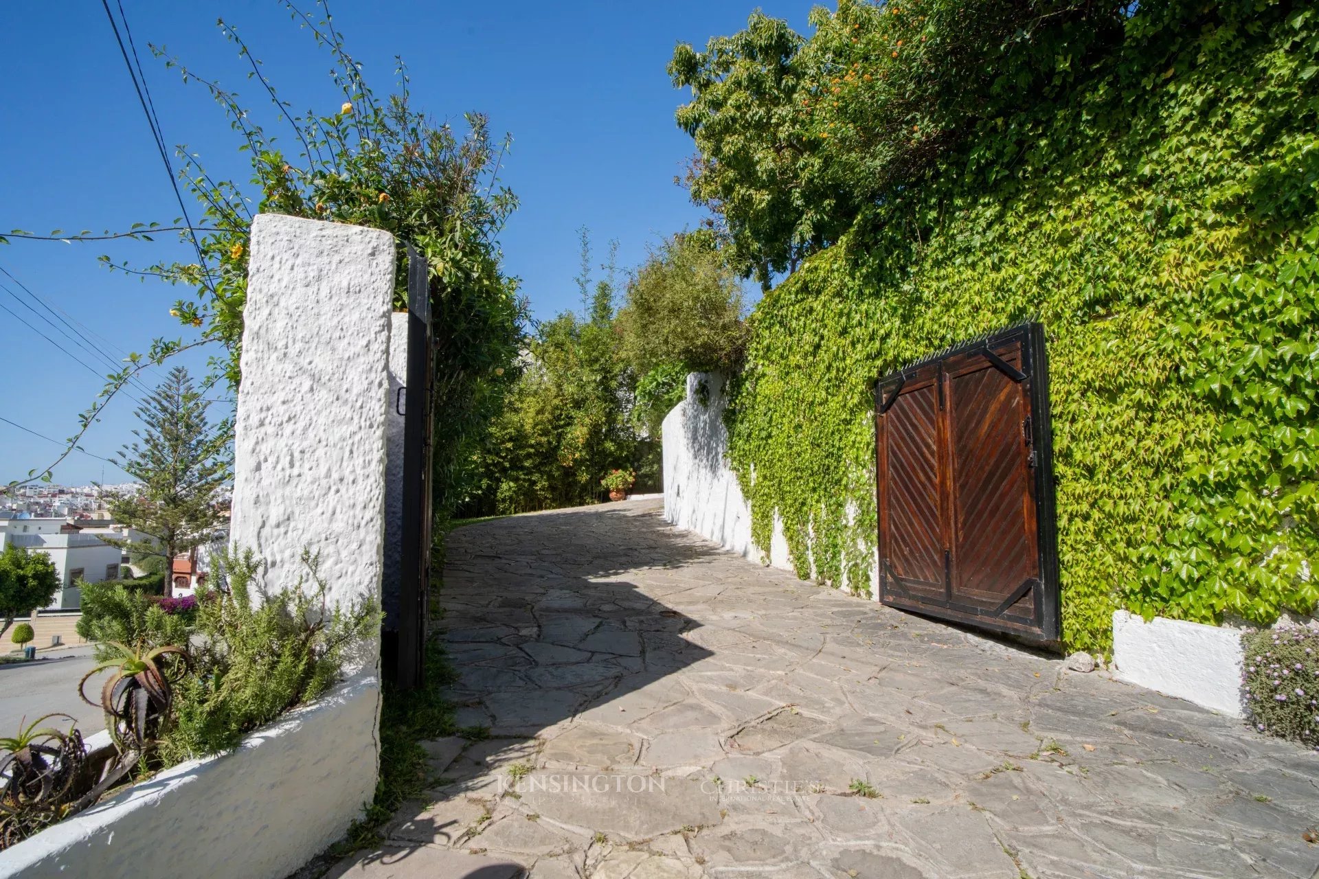 6 Bedroom Villa/Townhouse's Image 57