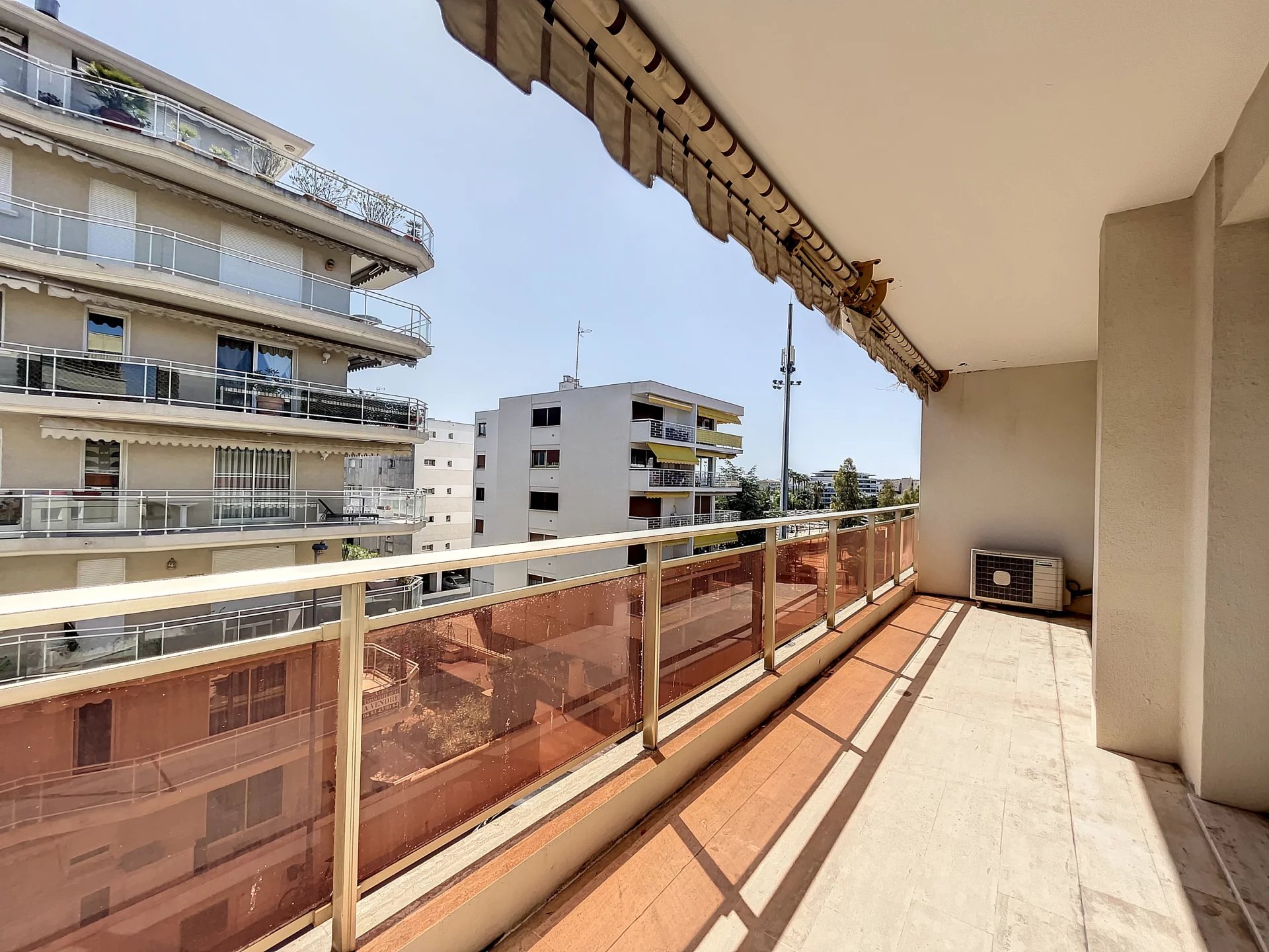 06400 CANNES APPARTEMENT