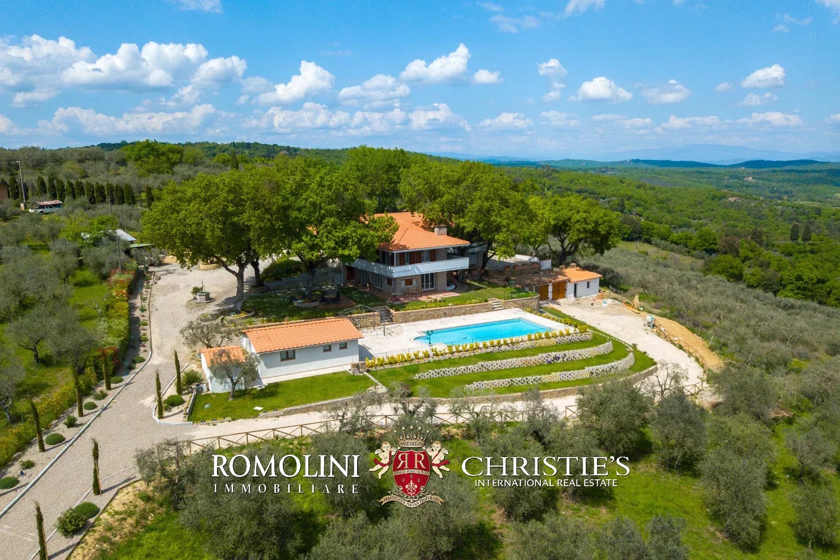 6 Bedroom Villa/Townhouse's Image 21