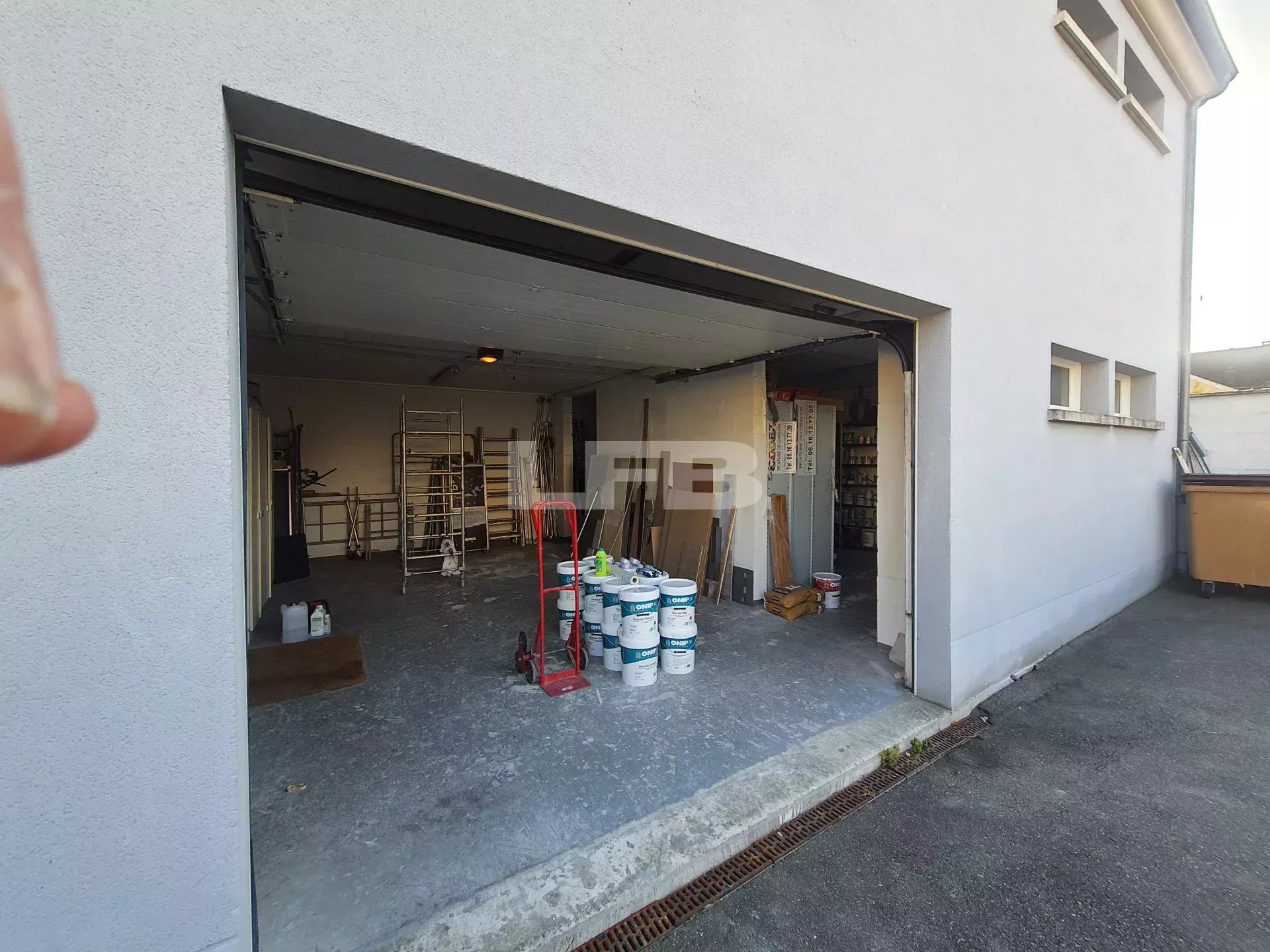 BÂTIMENT PROFESSIONNEL SUR CHAMBLY - Photo 4