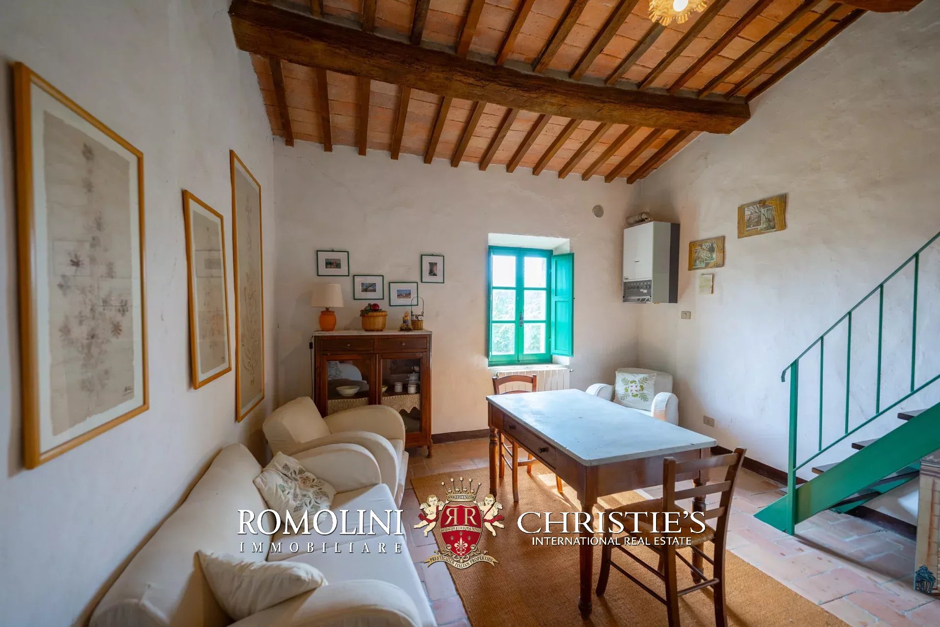 6 Bedroom Villa/Townhouse's Image 29