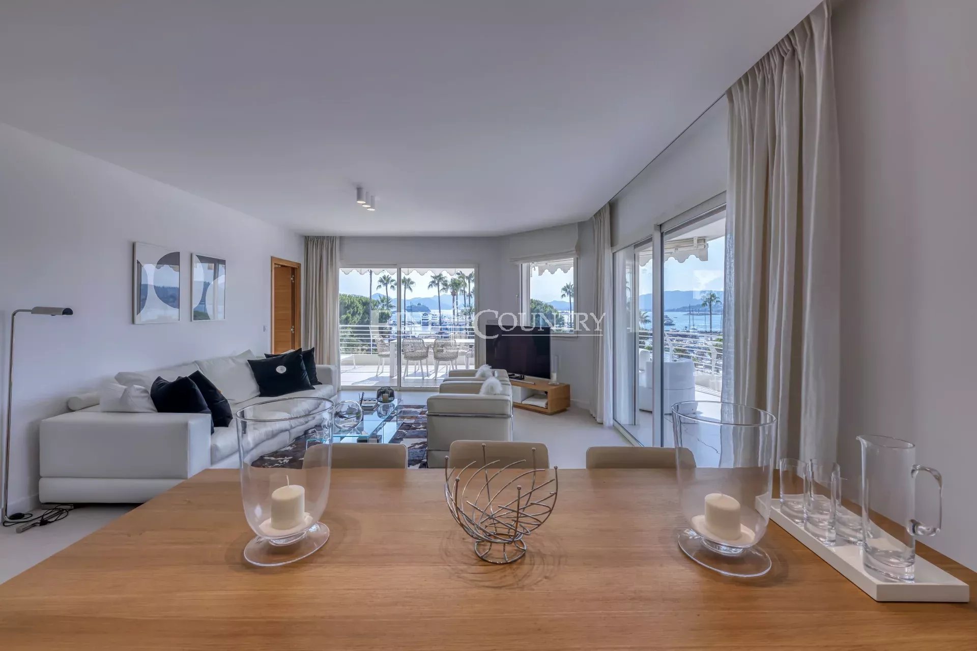 Photo of Apartment for sale on the Croisette, Cannes