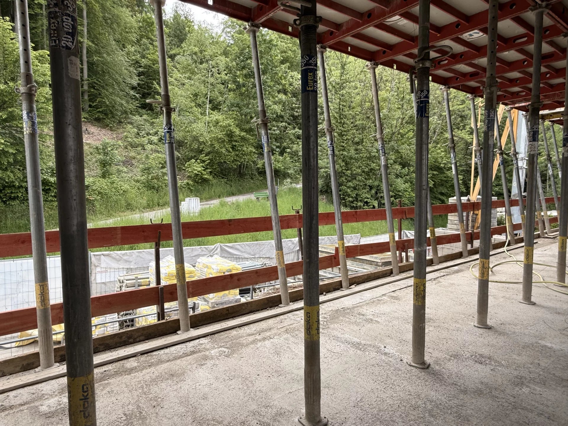Superbe duplex avec deux terrasses offrant une vue sur Eich