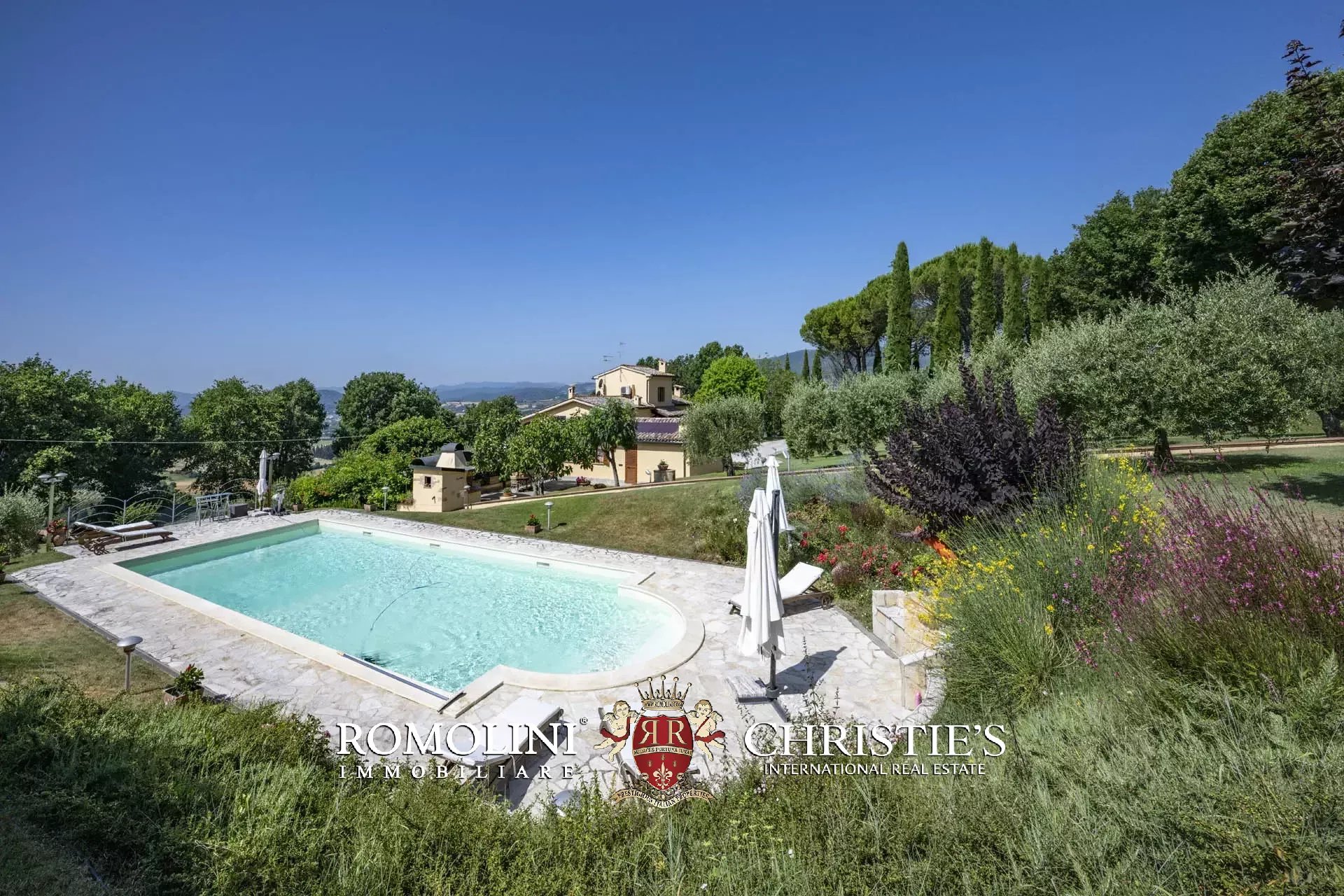 3 Bedroom Villa/Townhouse's Image 8
