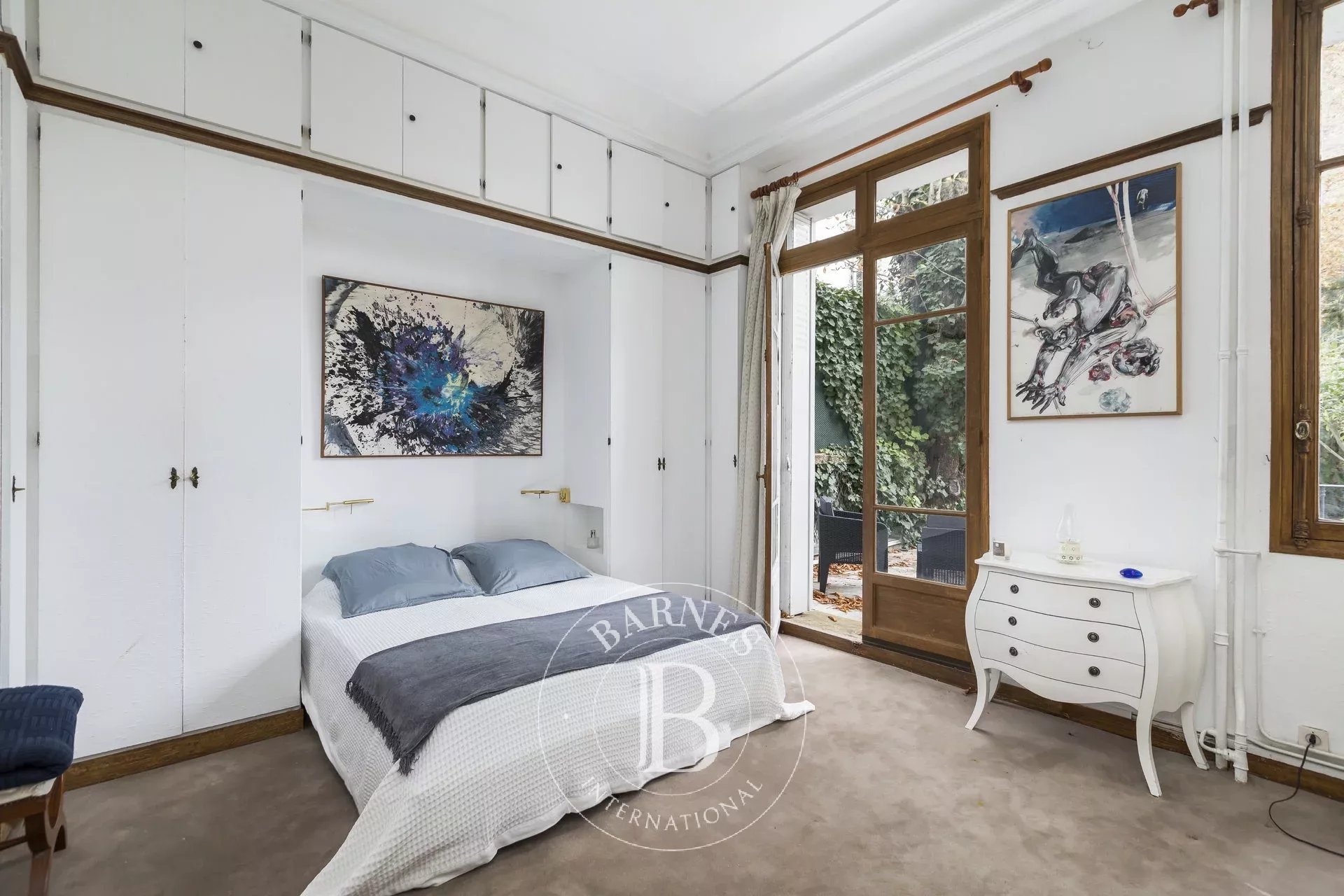 Paris 16 - La Muette/Private Villa - Garden-level duplex - picture 6 title=